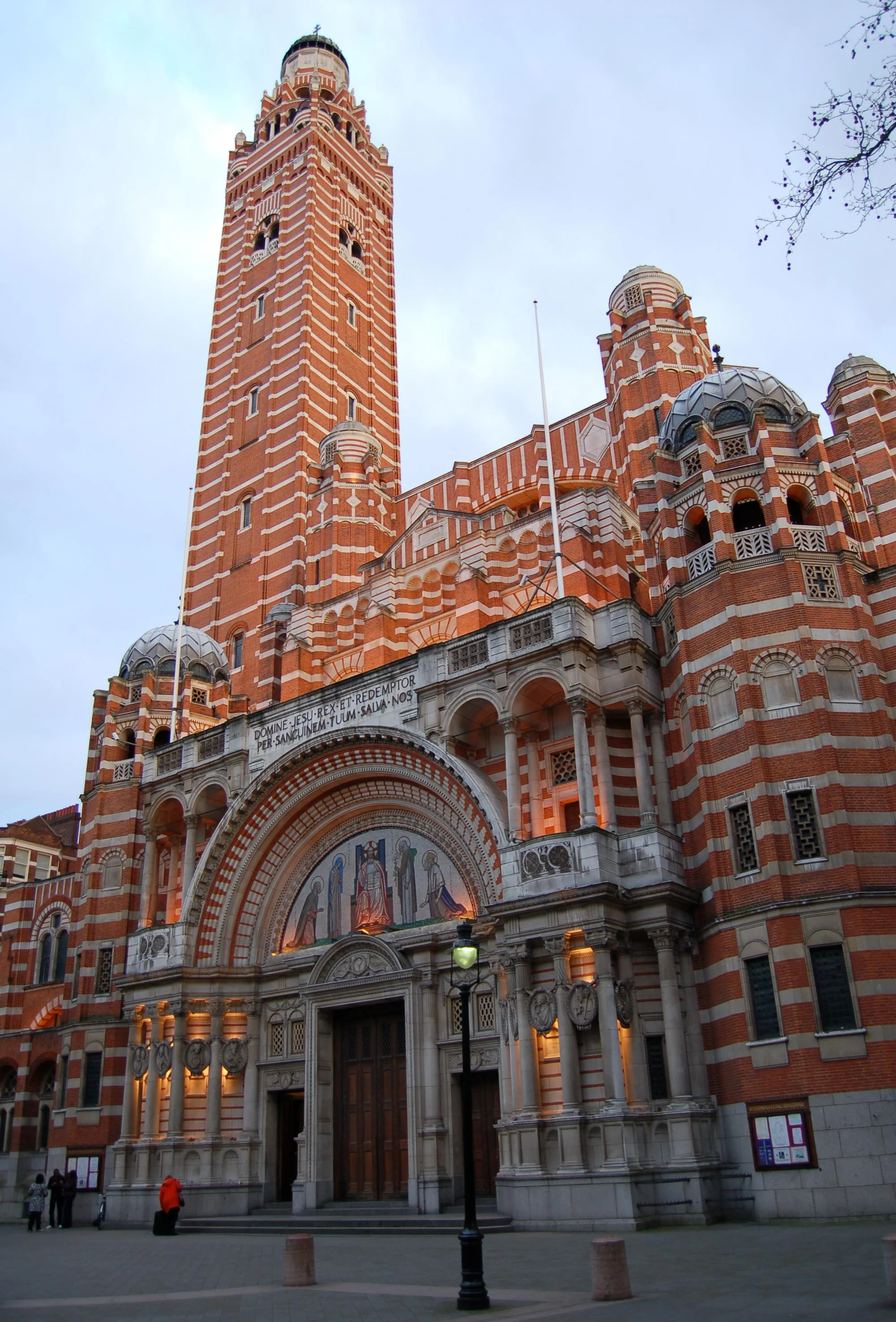 Westminster_Cathedral,_England.jpg