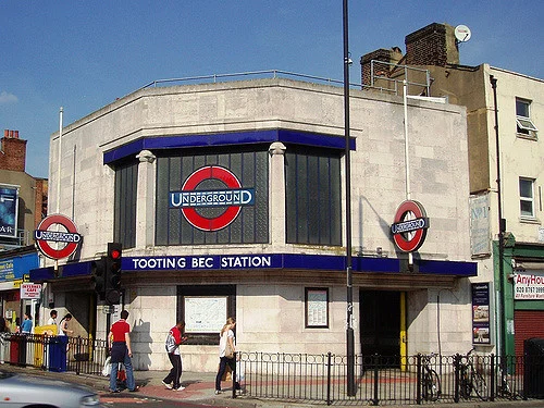tooting bec station.jpg