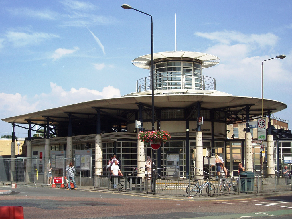 woolwich arsenal station.jpg