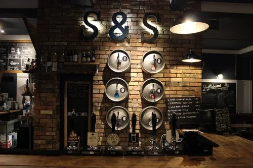 Spit+and+Sawdust+Pub+and+Restaurant+in+Elephant+and+Castle+South+Lodnon+Club+Card+3.jpg