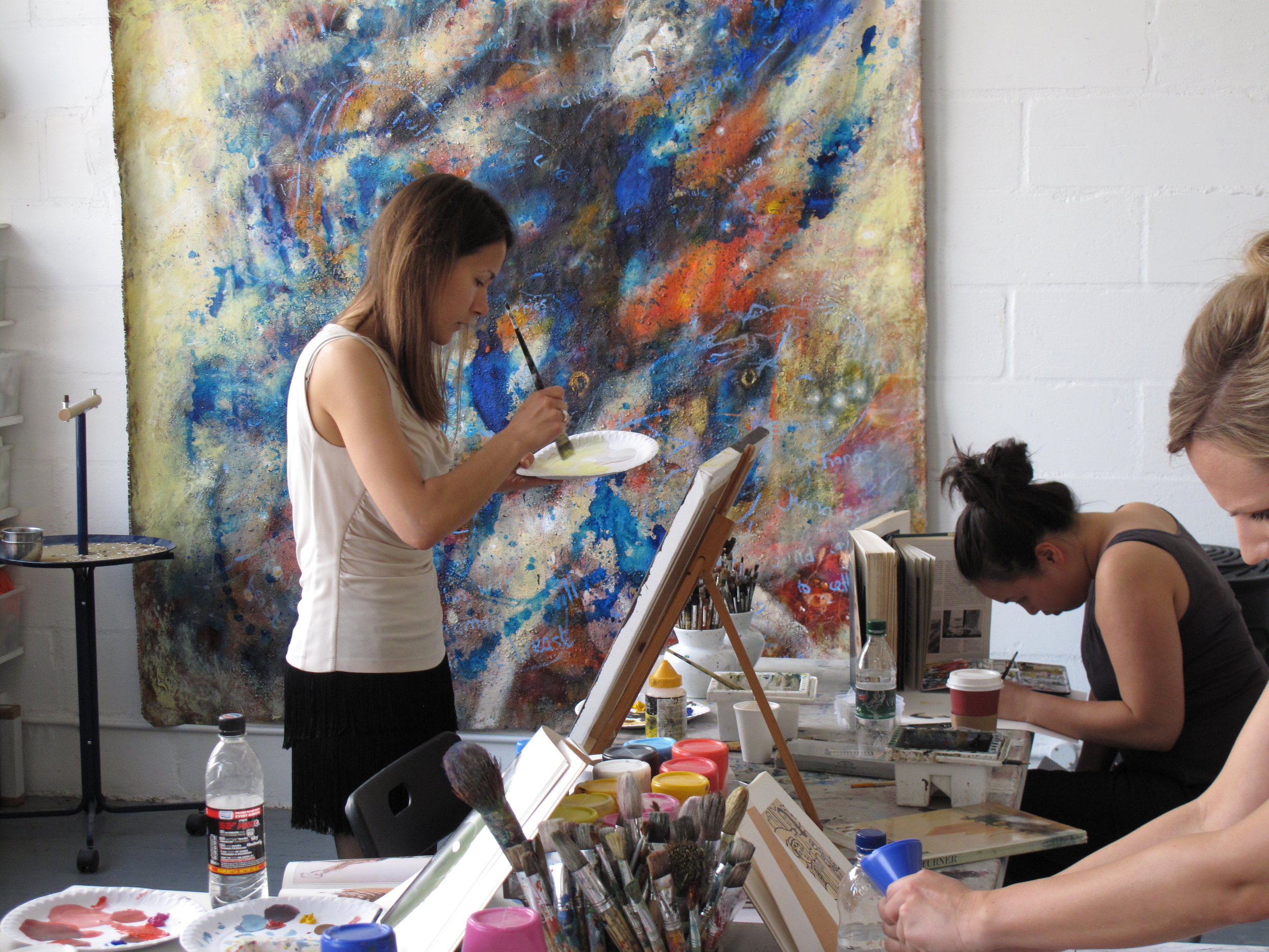 арт класс митино. подросток рисует. арт класс митино. студия рисования. арт класс видео.