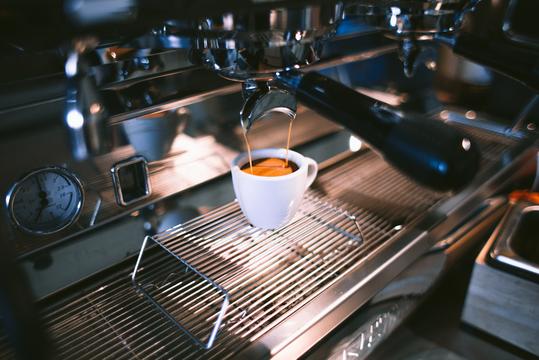 pouring-an-espresso_540x.jpg