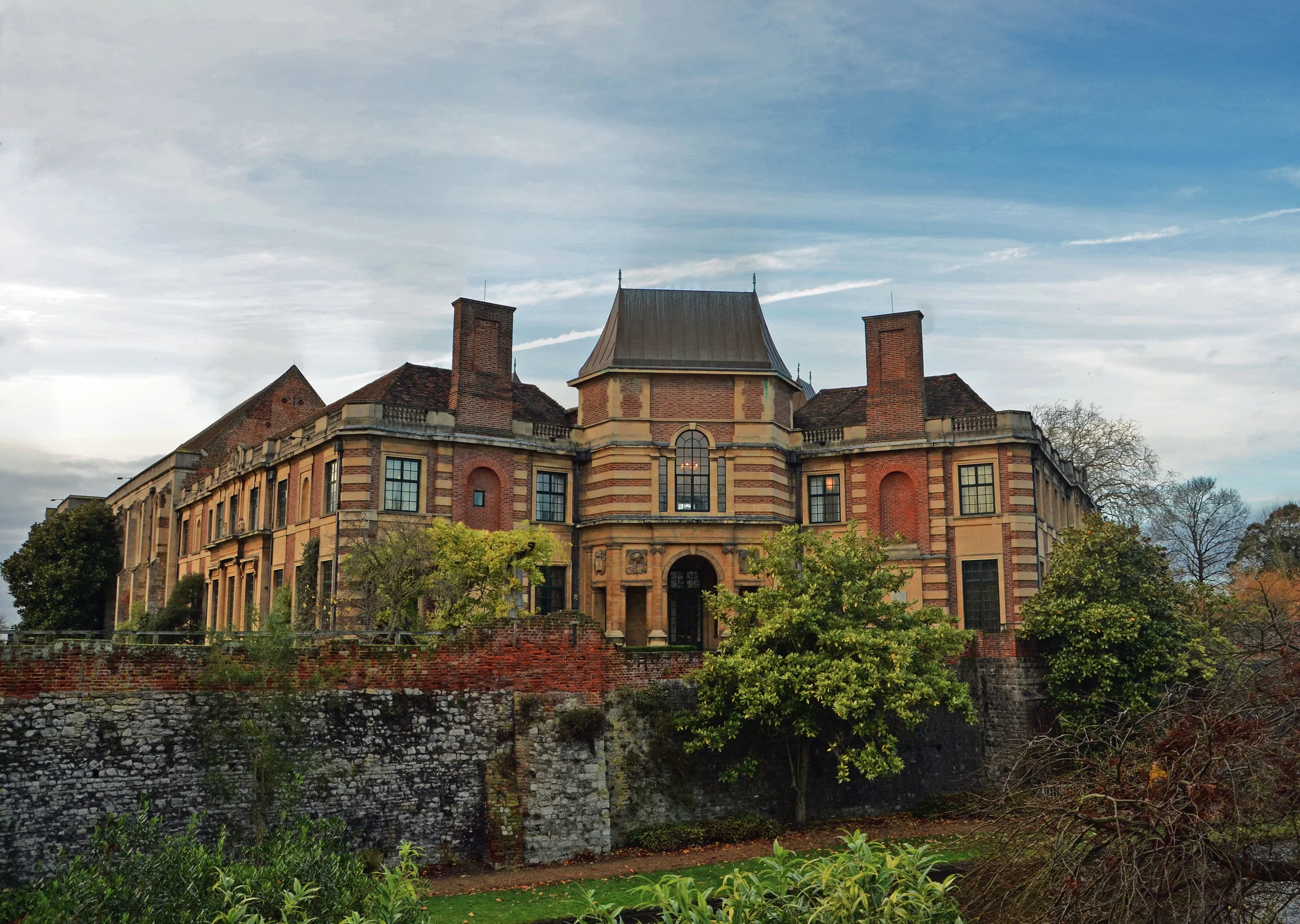 A Fascinating Look into Eltham Palace