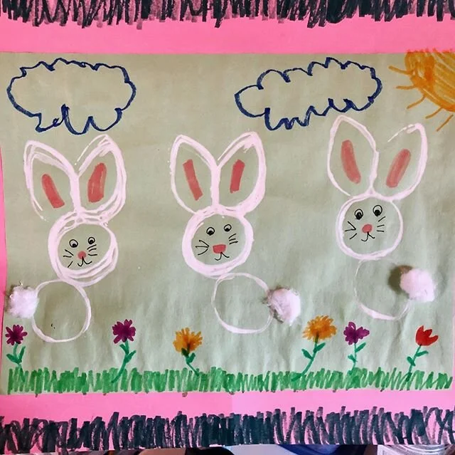Using up all those empty #toiletpaper rolls around the house! Simple #Easter bunnies with paint and construction paper. 🐰 🐣 🖼 .
.
.
.
#artsandcrafts #artsandcraftsforkids #squirmywormybooks #artmom #easterbunny #tp #recycledart #artprojects #artprojectsforkids #family #familytime #homeschool #homeschooling #homeschoollife
