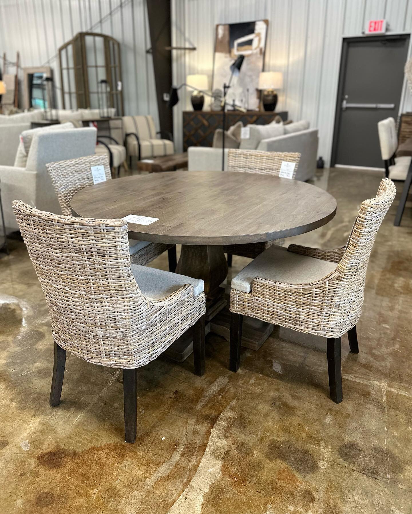 August Showroom Update! 💥

With a new month came lots of floor changes and tons of new inventory. We are excited to be showing an assortment of new dining room furniture, custom sofas &amp; chairs, sideboards, coffee tables, &amp; more! 

All produc
