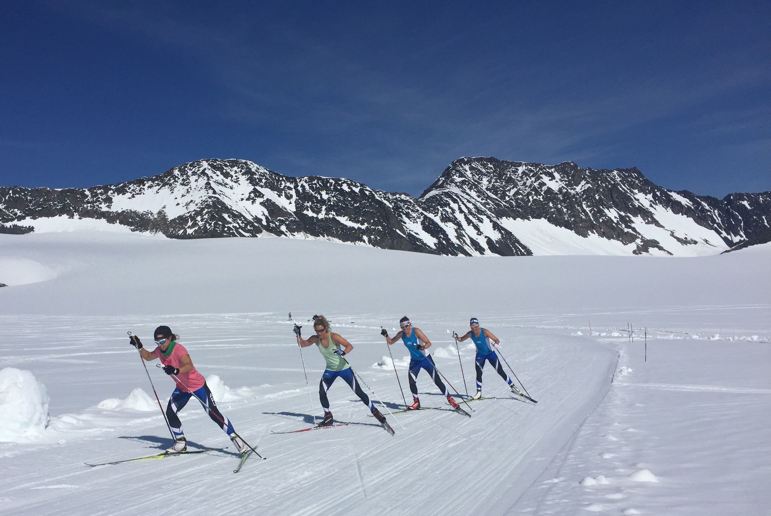 I am pretty lucky to have an team of woman to train with! It makes the kilometers and hours so much more fun!