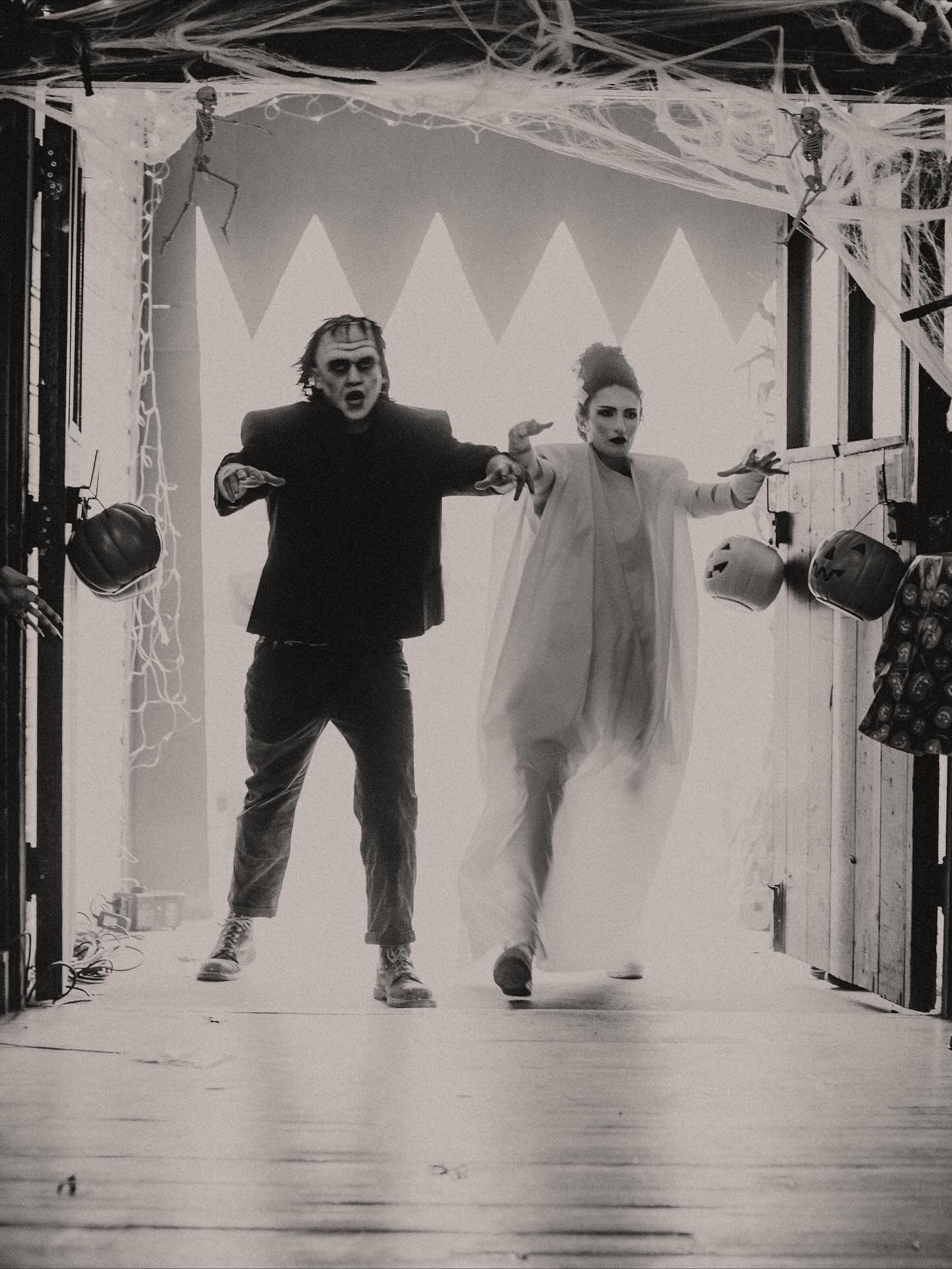 1 year ago today we had an unforgettable Halloween Wedding Reception 🎃 It felt like the dream Halloween party you saw in movies growing up and we couldn&rsquo;t think of a better way to celebrate our marriage. All of our friends &amp; family went ab