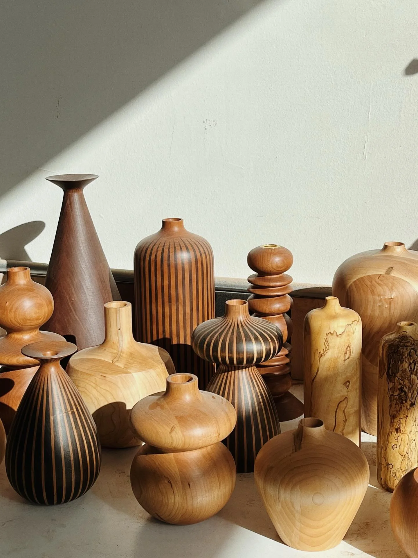 My Seconds Sale is TONIGHT @ 6pm est! Lots of goodies, all at discounted pieces and one of a kind, will be available on my site! 
.
.
.
.
.
.
.
.
.
#secondssale #sale #homedecor #furniture