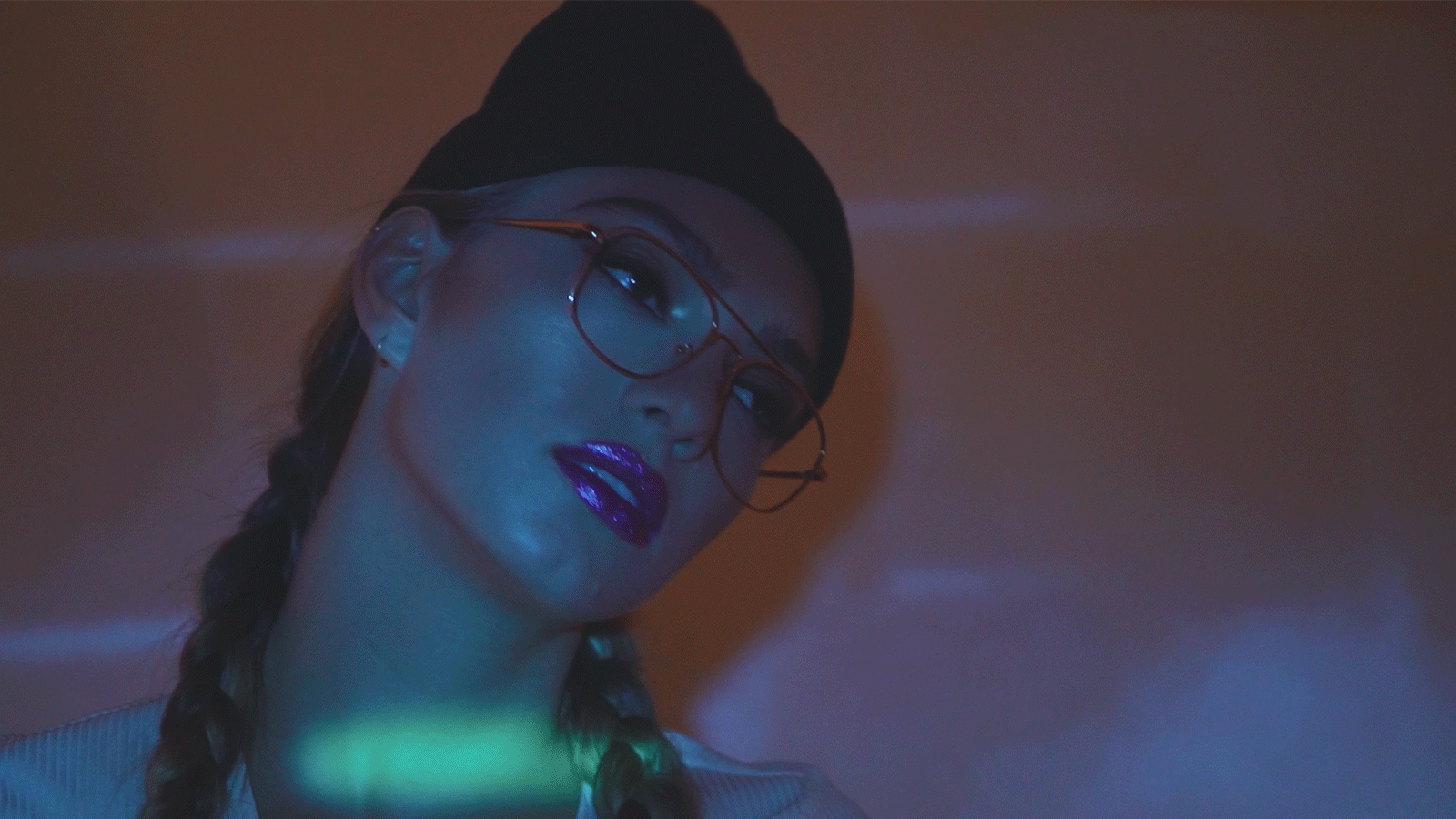 olivia_02.gif
