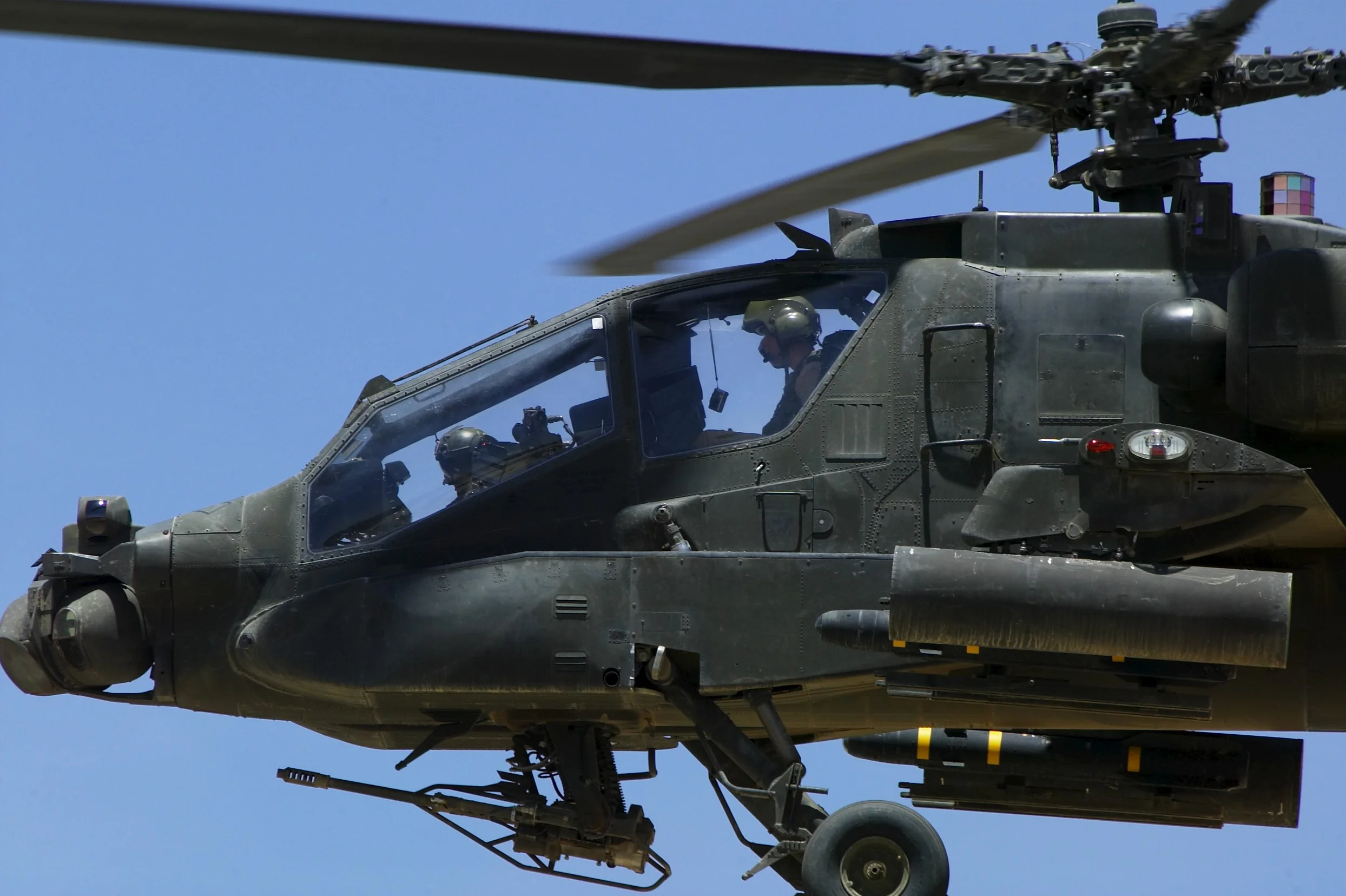 AH-64-011.jpg