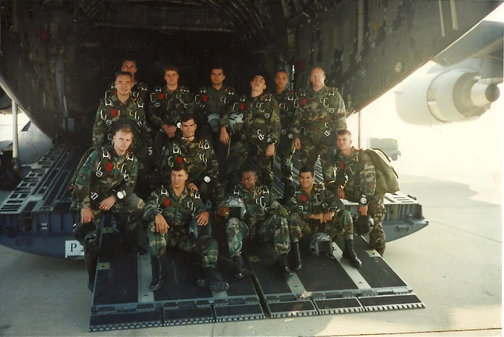 82nd Abn Div Long Range Surveillance Detachment test jumping the C-17 1995