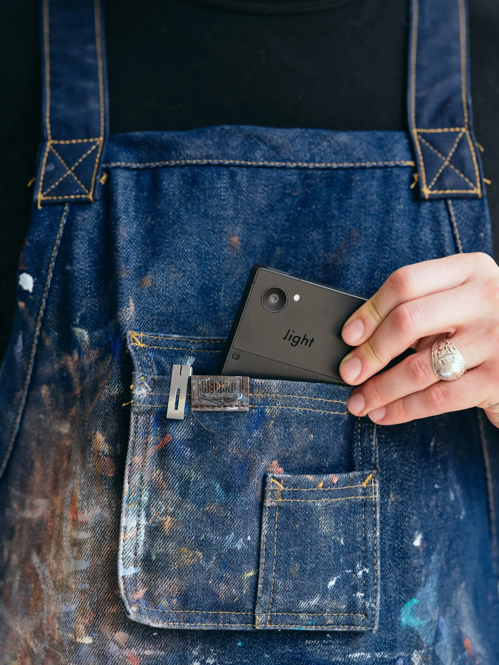 LightPhoneIII.Pocket.jpg