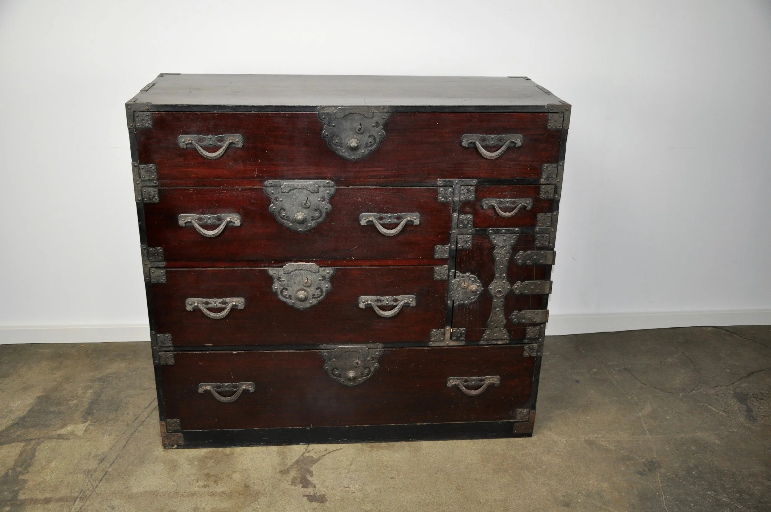Tansu 1.jpg