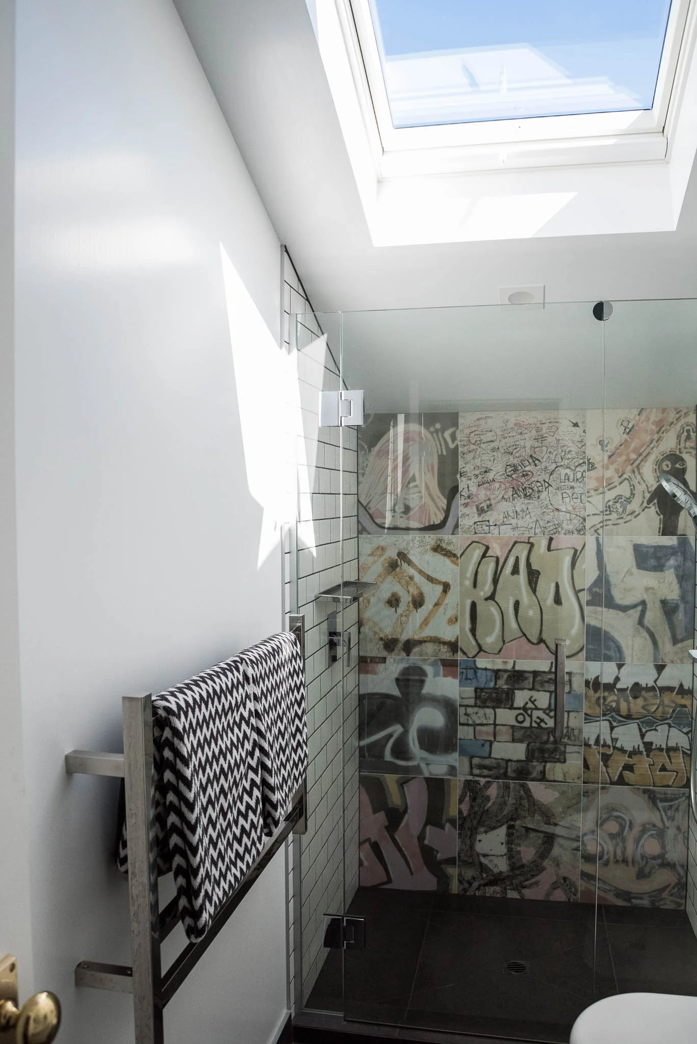 Upstairs Bathroom 2.jpg