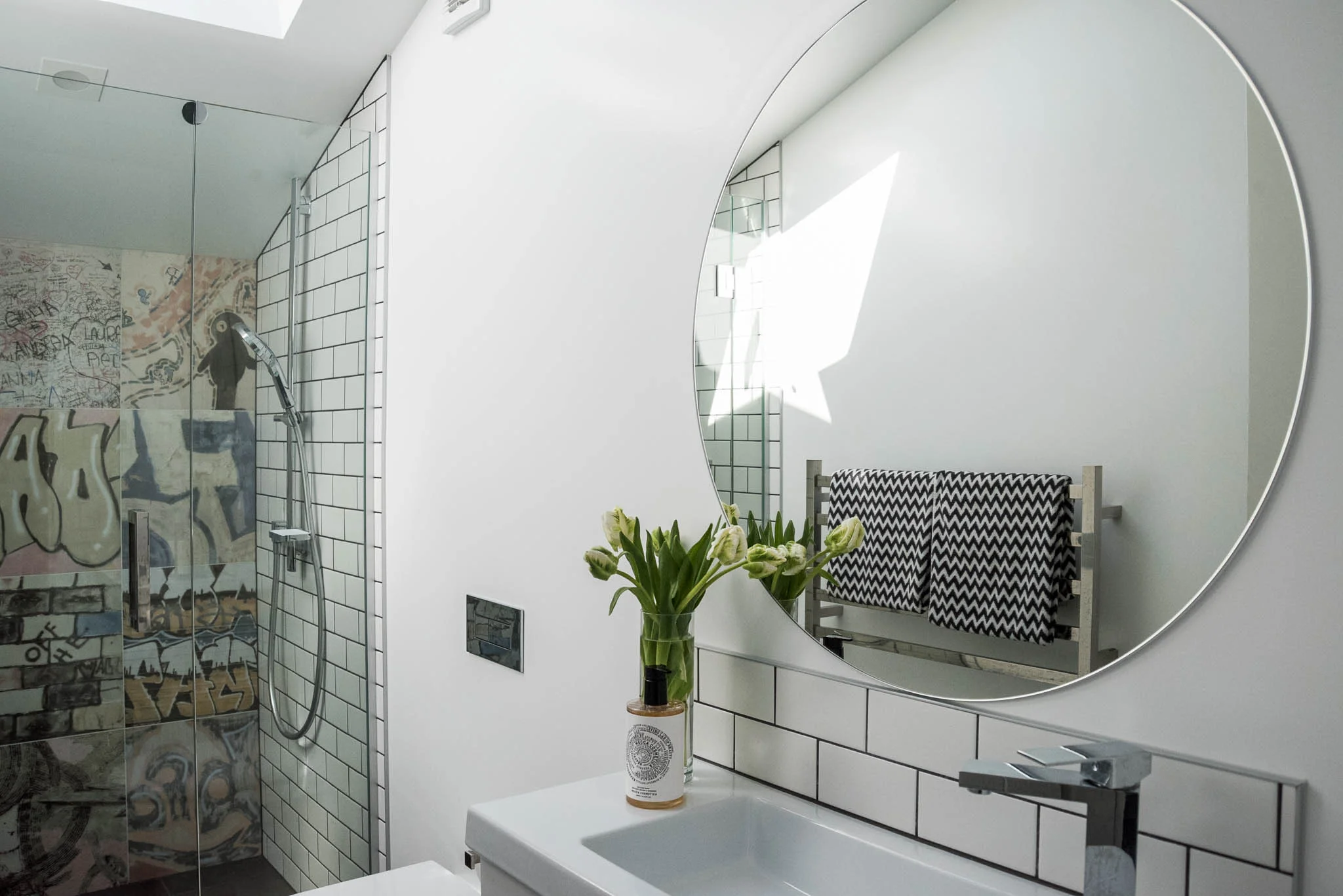 Upstairs Bathroom 4.jpg