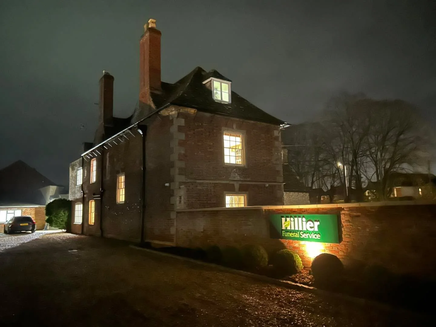 On Friday night, Rob and Katie had the pleasure of attending the opening of Lime Kiln House and what an inspiring evening it was!

A huge congratulations to hillierfuneralservice for their incredible work transforming a redundant listed building into