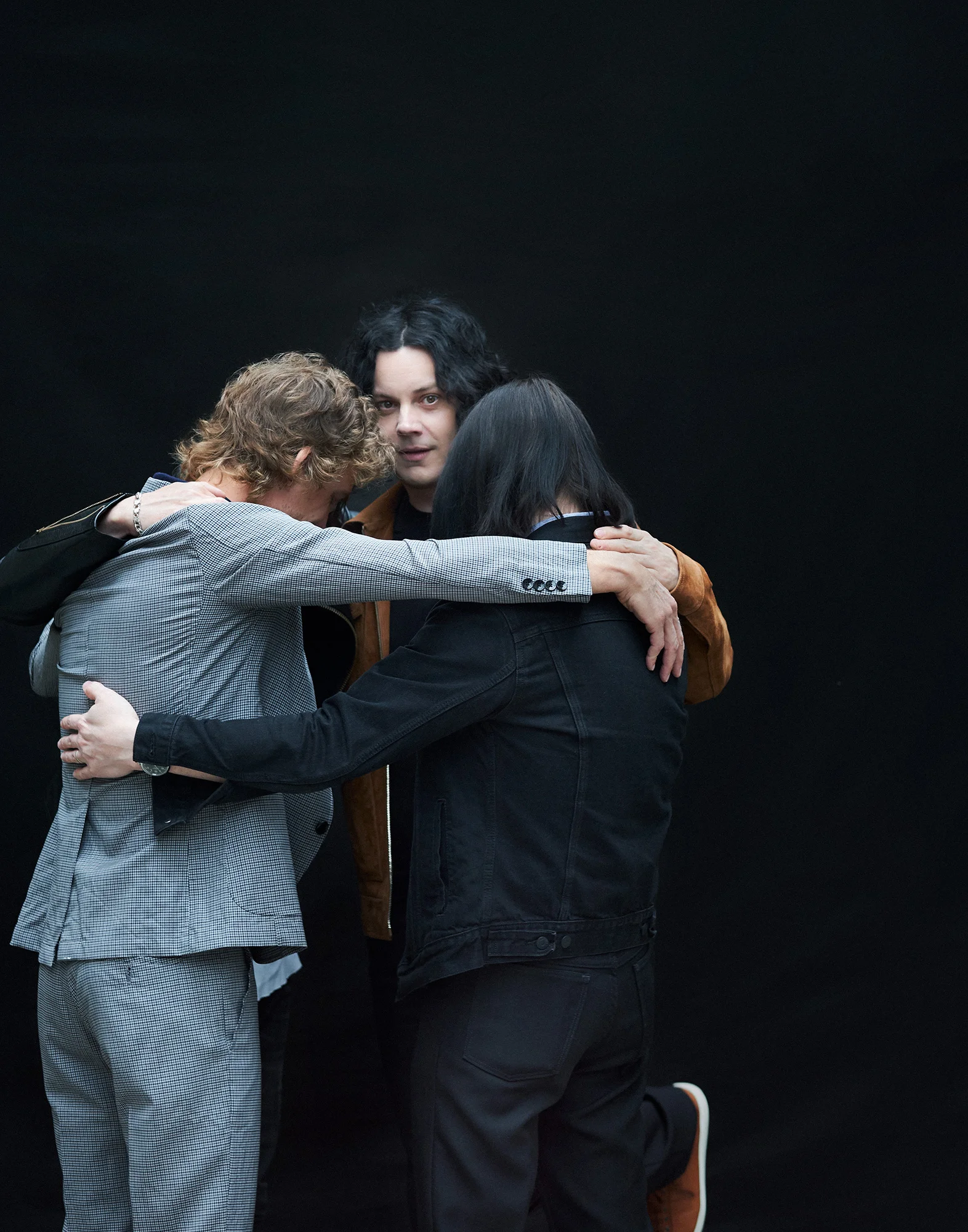 Raconteurs_Billboard_0391_BW_RT_noise.jpg