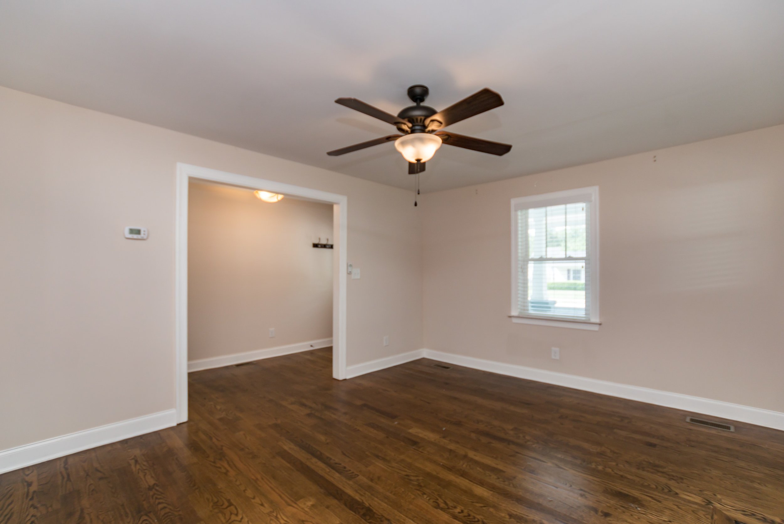 005_Family Room.jpg