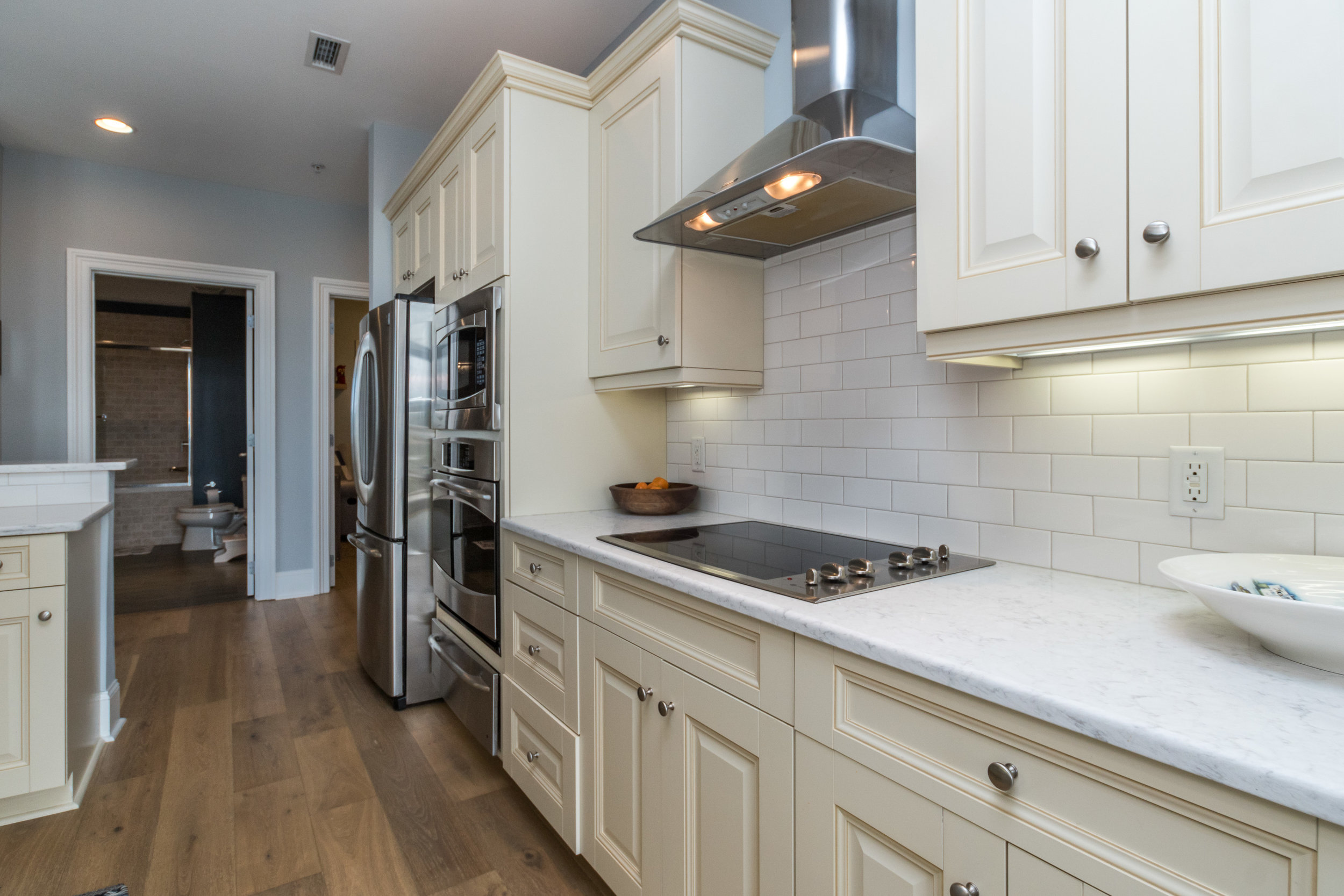 013_Kitchen .jpg