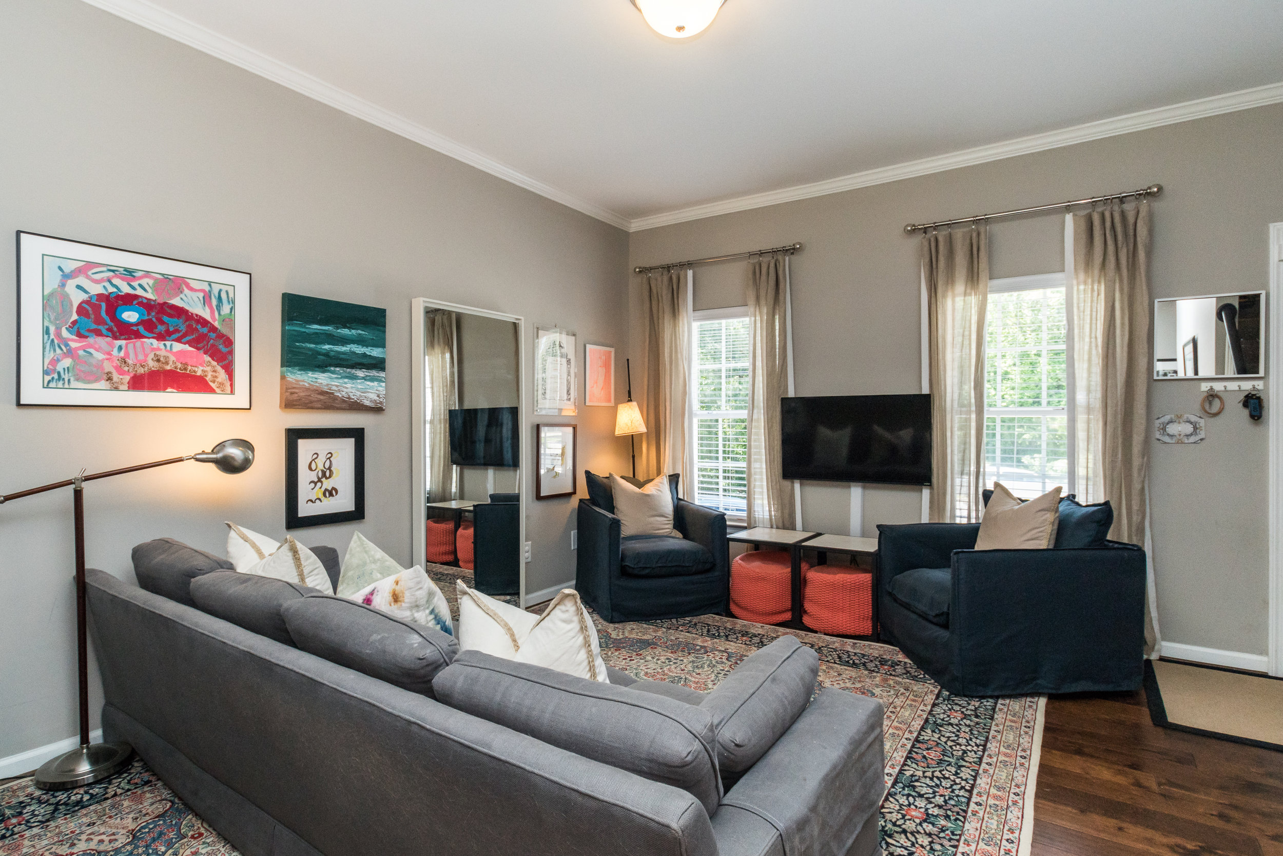 004_Family Room .jpg