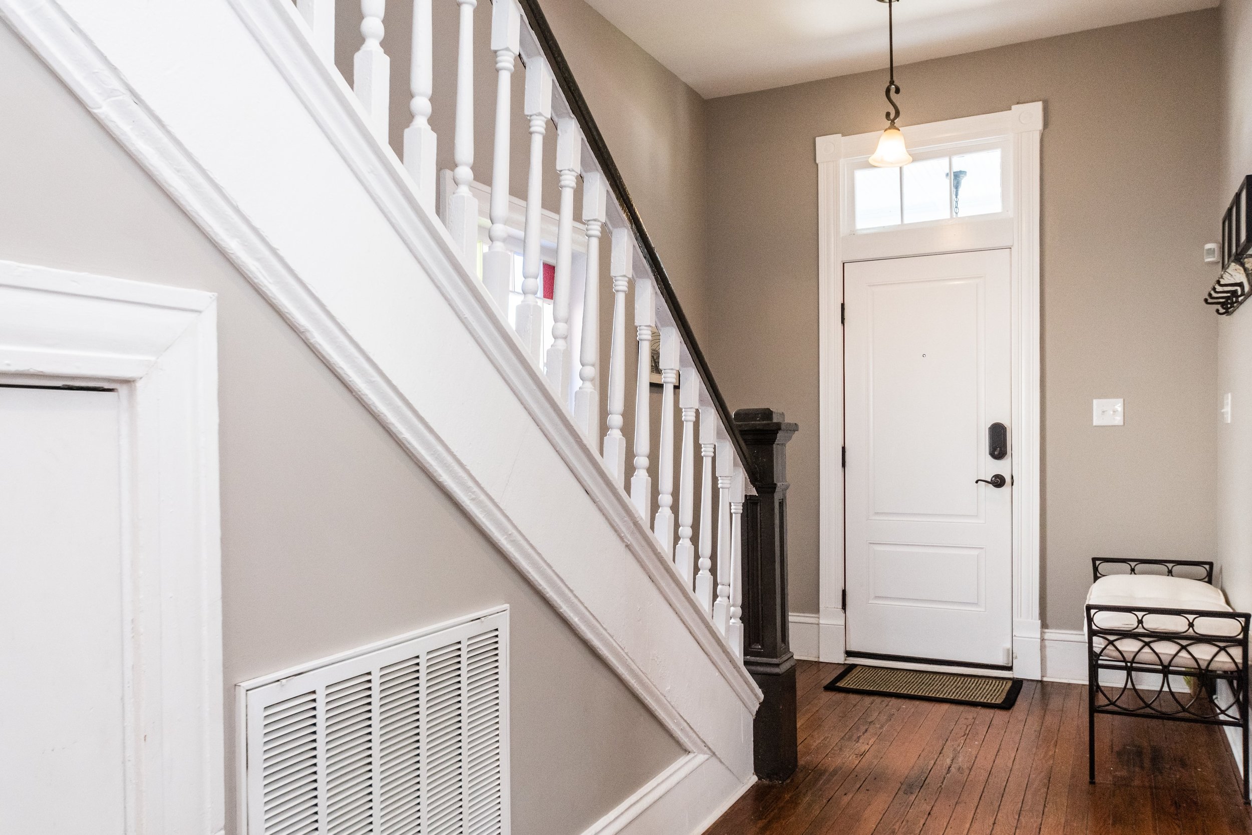 003_Entry Foyer.jpg