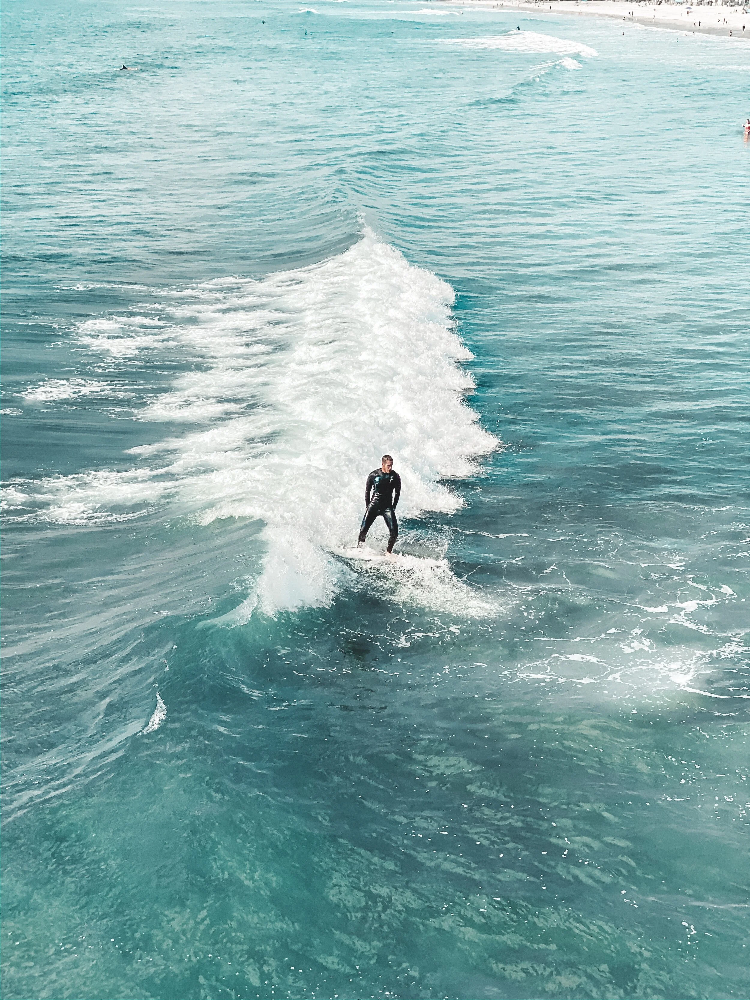  Gabriella Gerbasi | Photography | My Life in Shades of Blue  Travel photography on the West Coast in California, visiting Los Angeles, Santa Monica, Venice Beach, Melrose Avenue, the Broad Museum, and beautiful beaches of Malibu with my sister. 