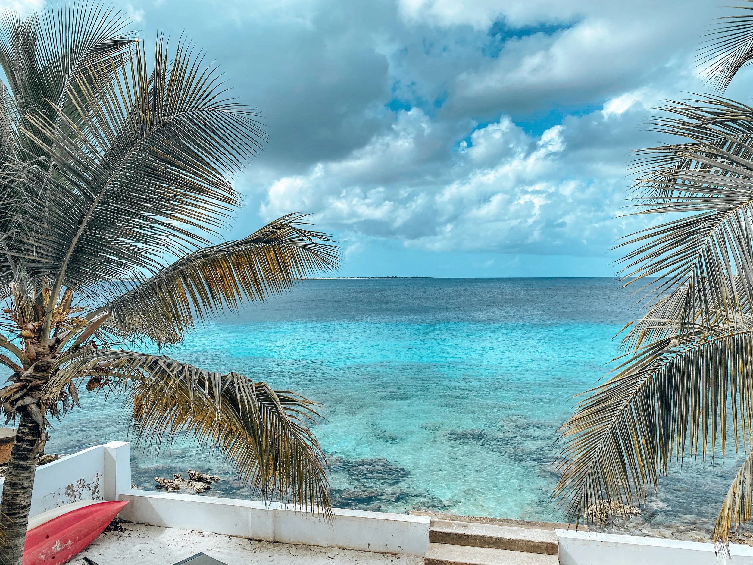  Gabriella Gerbasi | Photography | My Life in Shades of Blue   Bonaire is an island in the Caribbean Sea and its capital is Kralendijk, located near the ocean on the lee side of the island. Aruba, Bonaire and Curaçao form the ABC islands. Snorkeling 