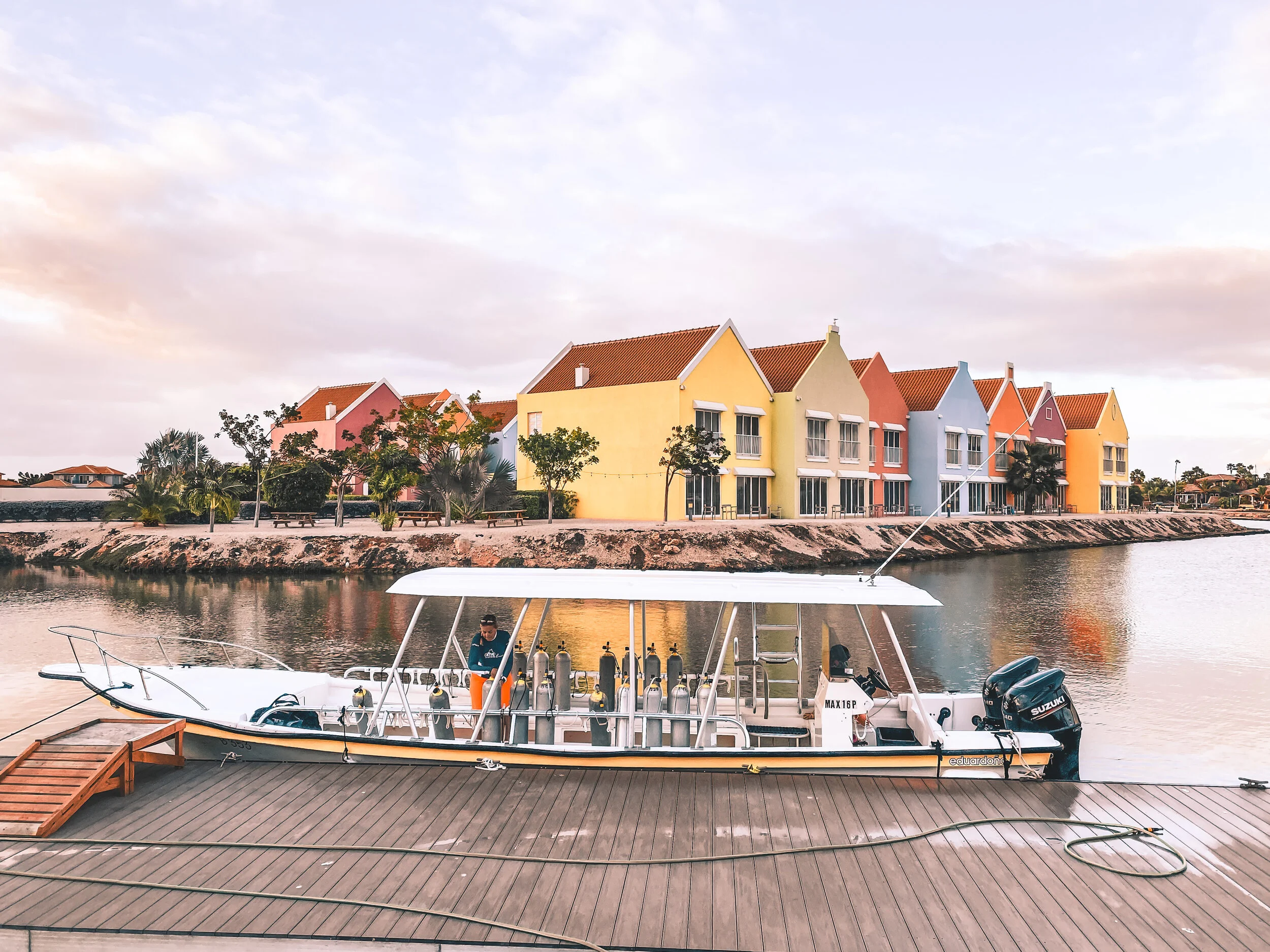  Gabriella Gerbasi | Photography | My Life in Shades of Blue   Bonaire is an island in the Caribbean Sea and its capital is Kralendijk, located near the ocean on the lee side of the island. Aruba, Bonaire and Curaçao form the ABC islands. Snorkeling 