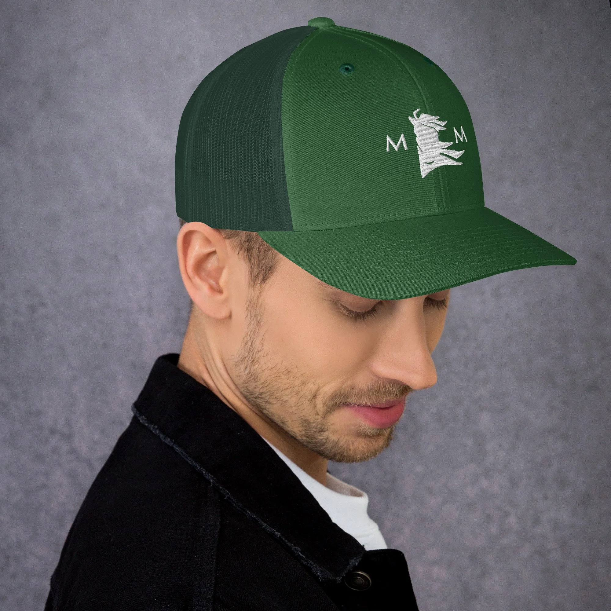 retro-trucker-hat-evergreen-right-69827ef4d67a1.jpg