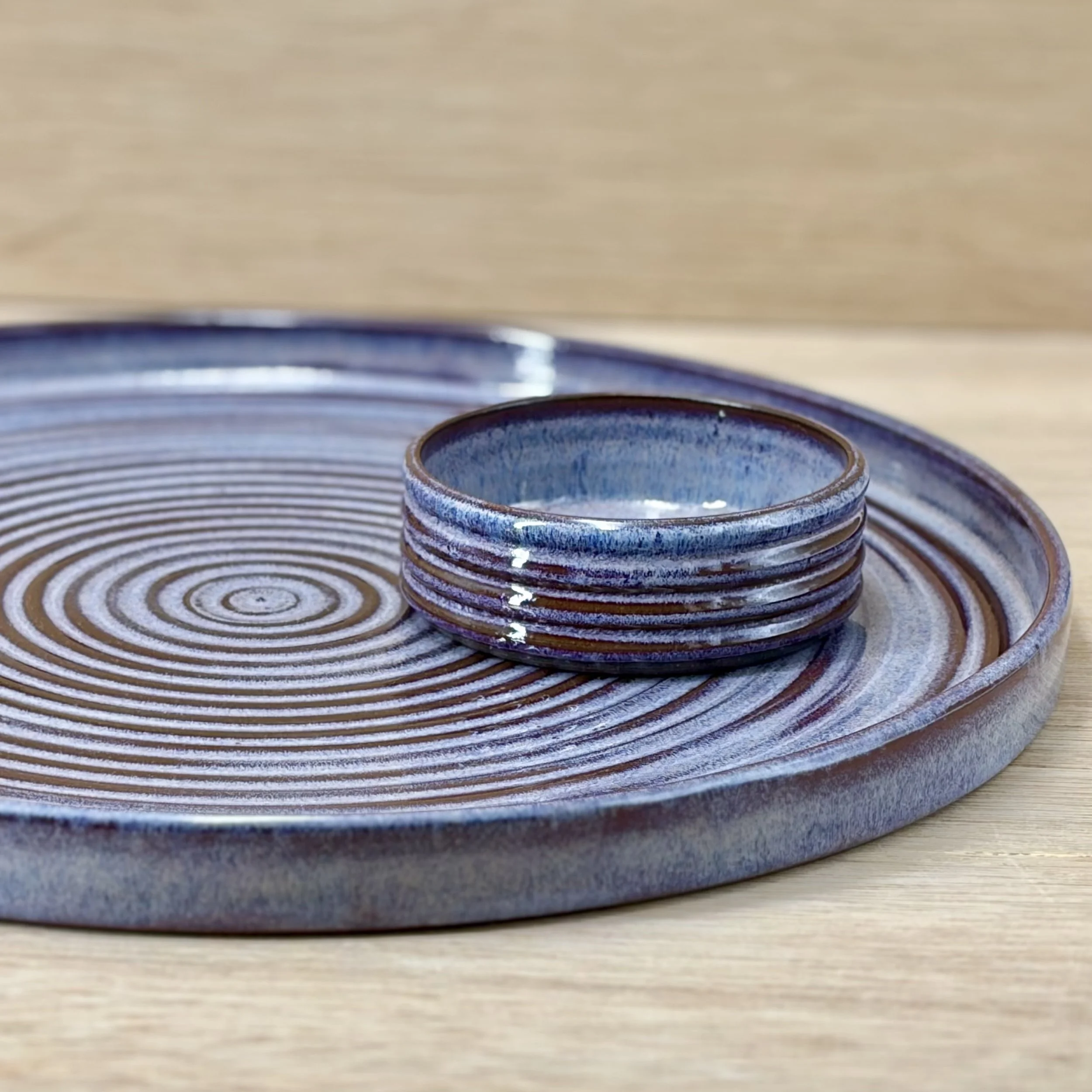 Ribbed Platter and Dish Set