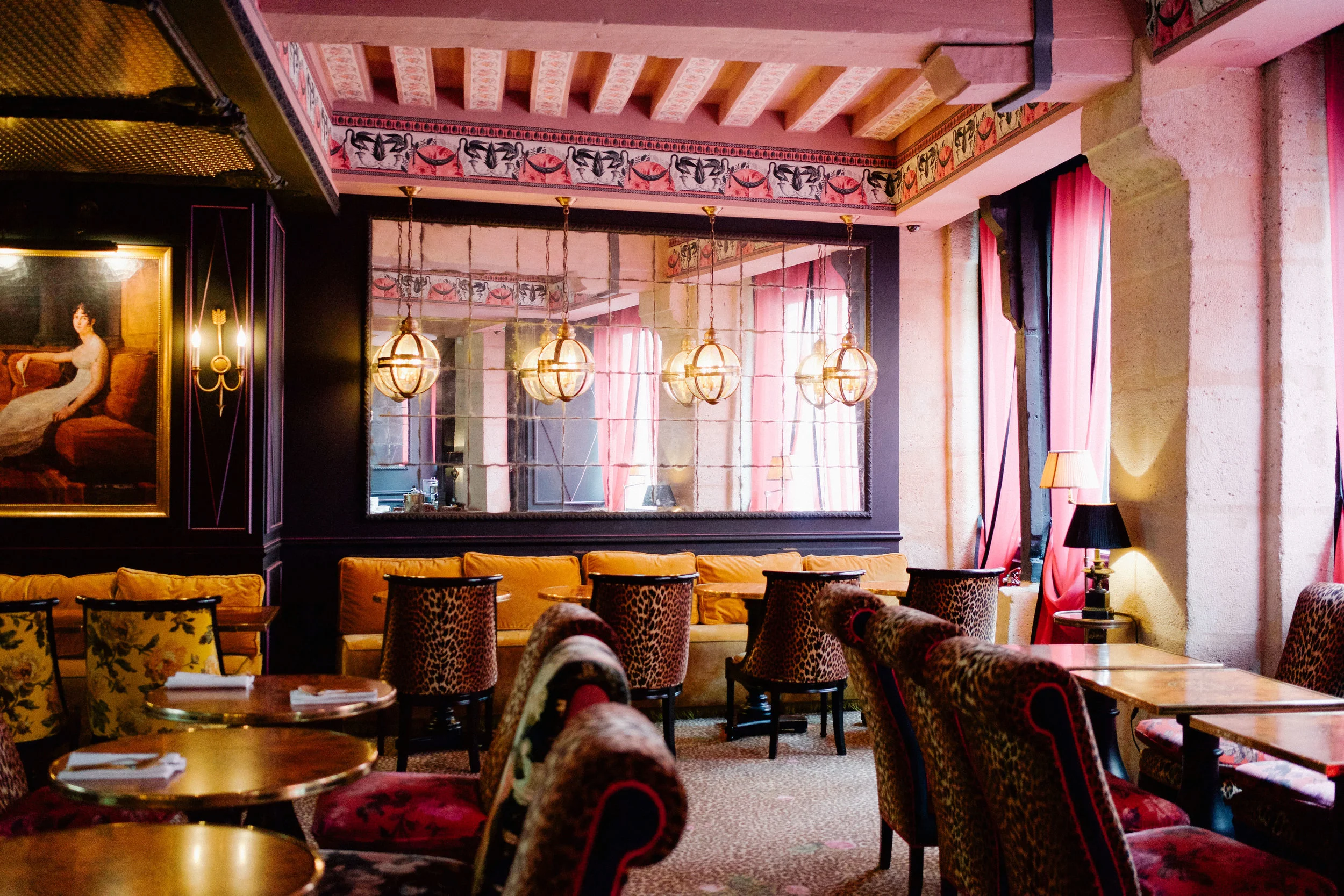 french-elegance-decadence-at-its-best-hotel-de-jobo-monetsommers