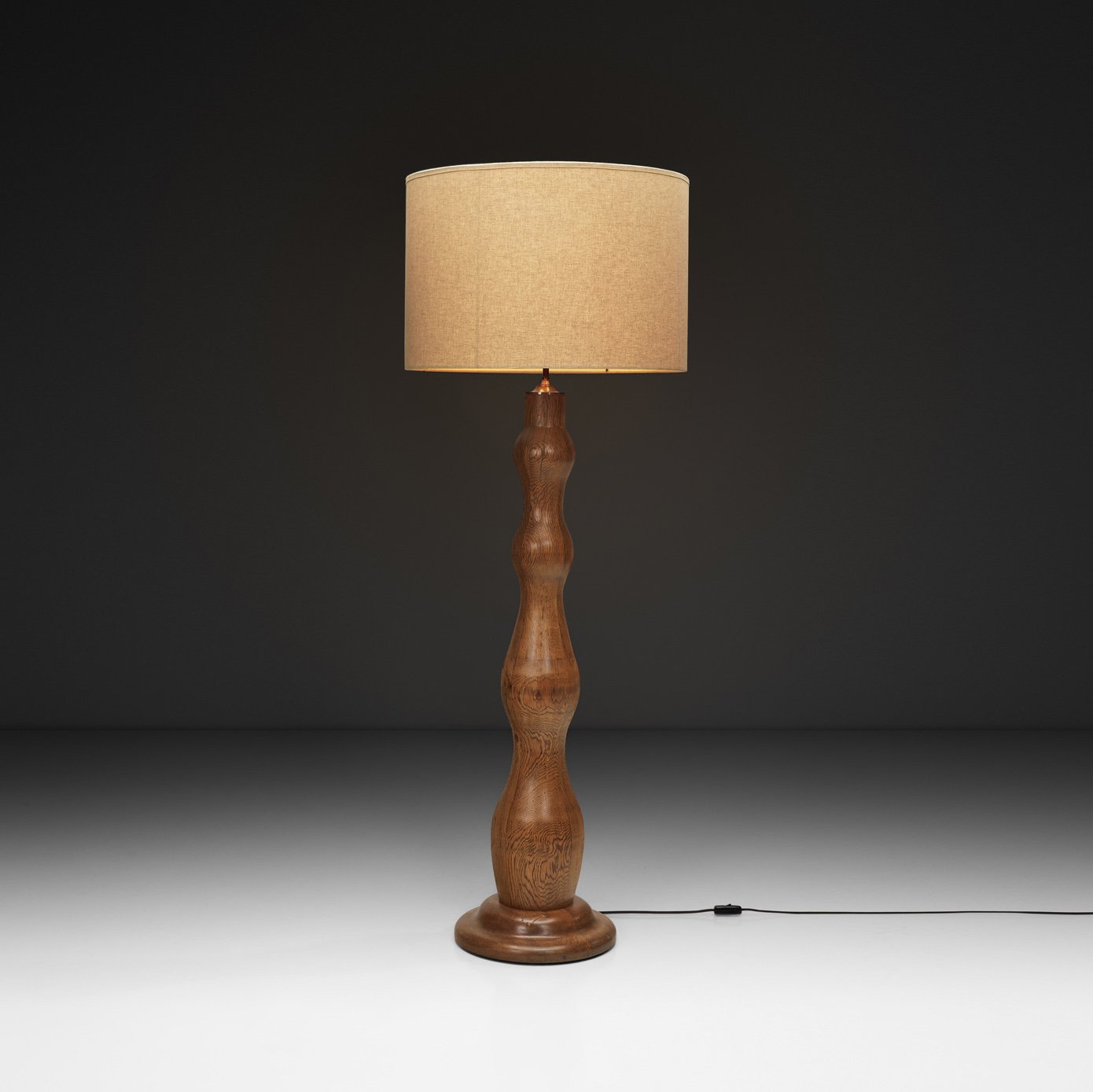 Mid-Century Modern Sculptural Wooden Floor Lamp, Europe Mid-20th Century