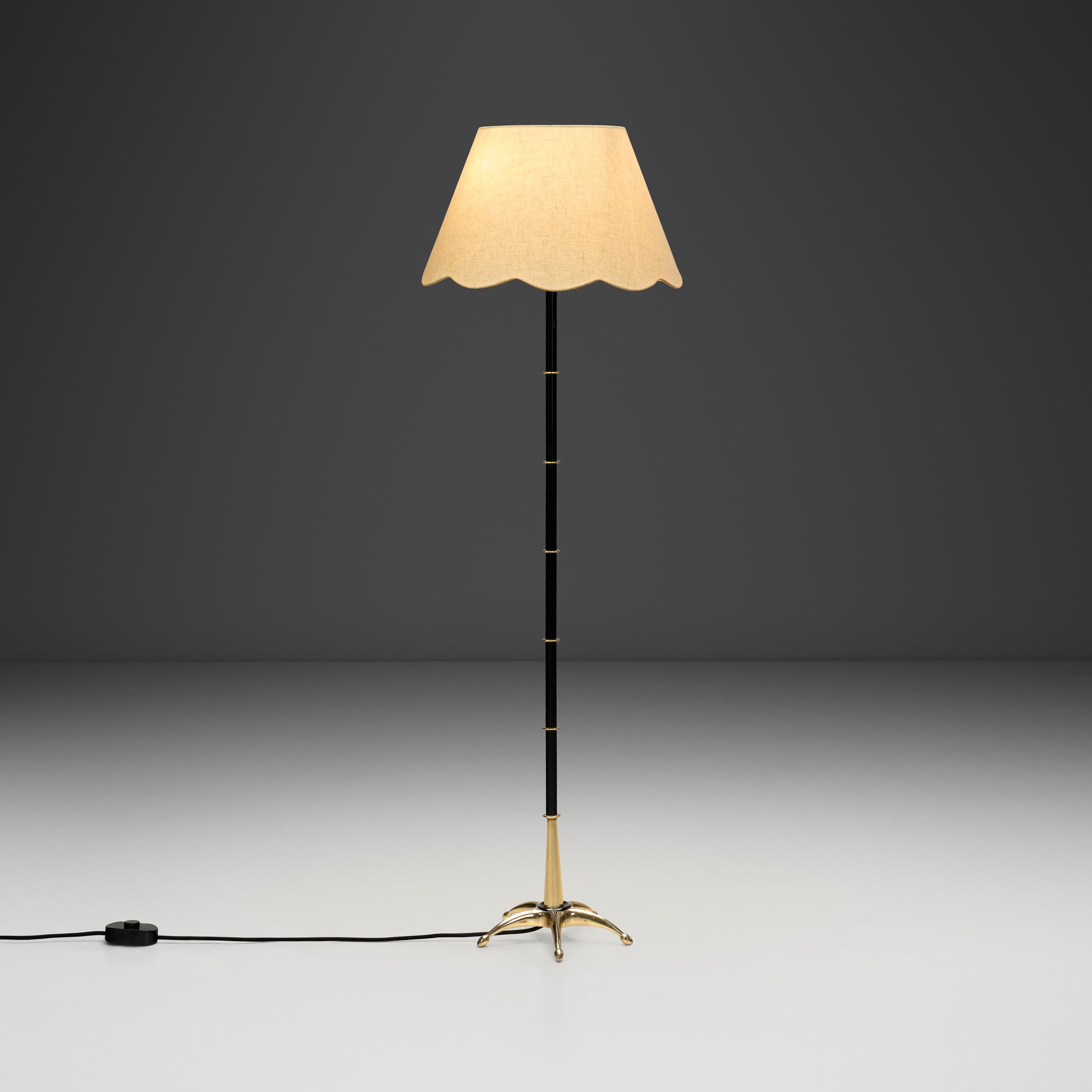 Modern Brass and Lacquered Metal Floor Lamp, Europe 1950s