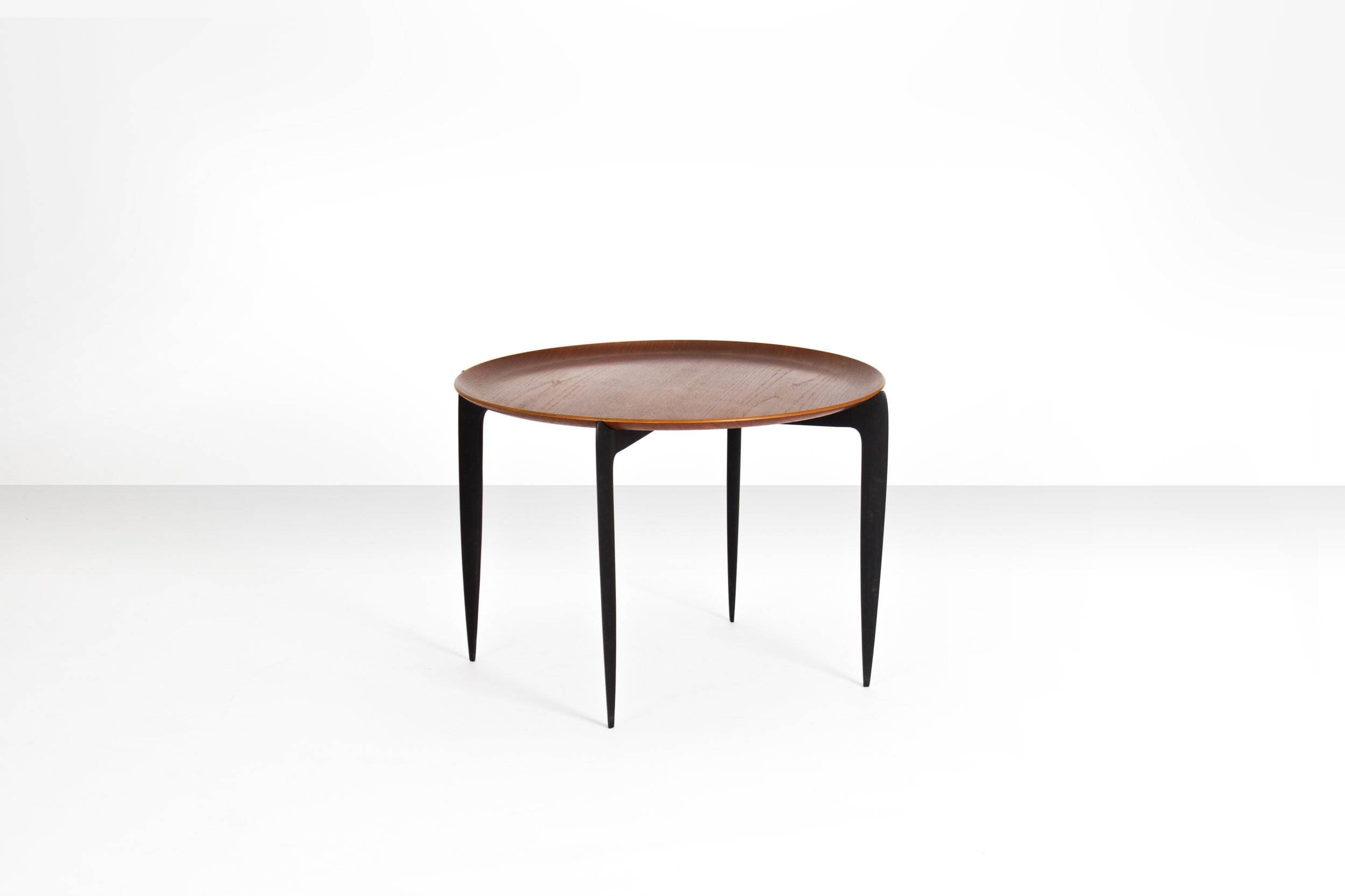 Circular tray table by H. Engholm & S.A. Willumsen for Fritz Hansen, Denmark 1958 (sold)