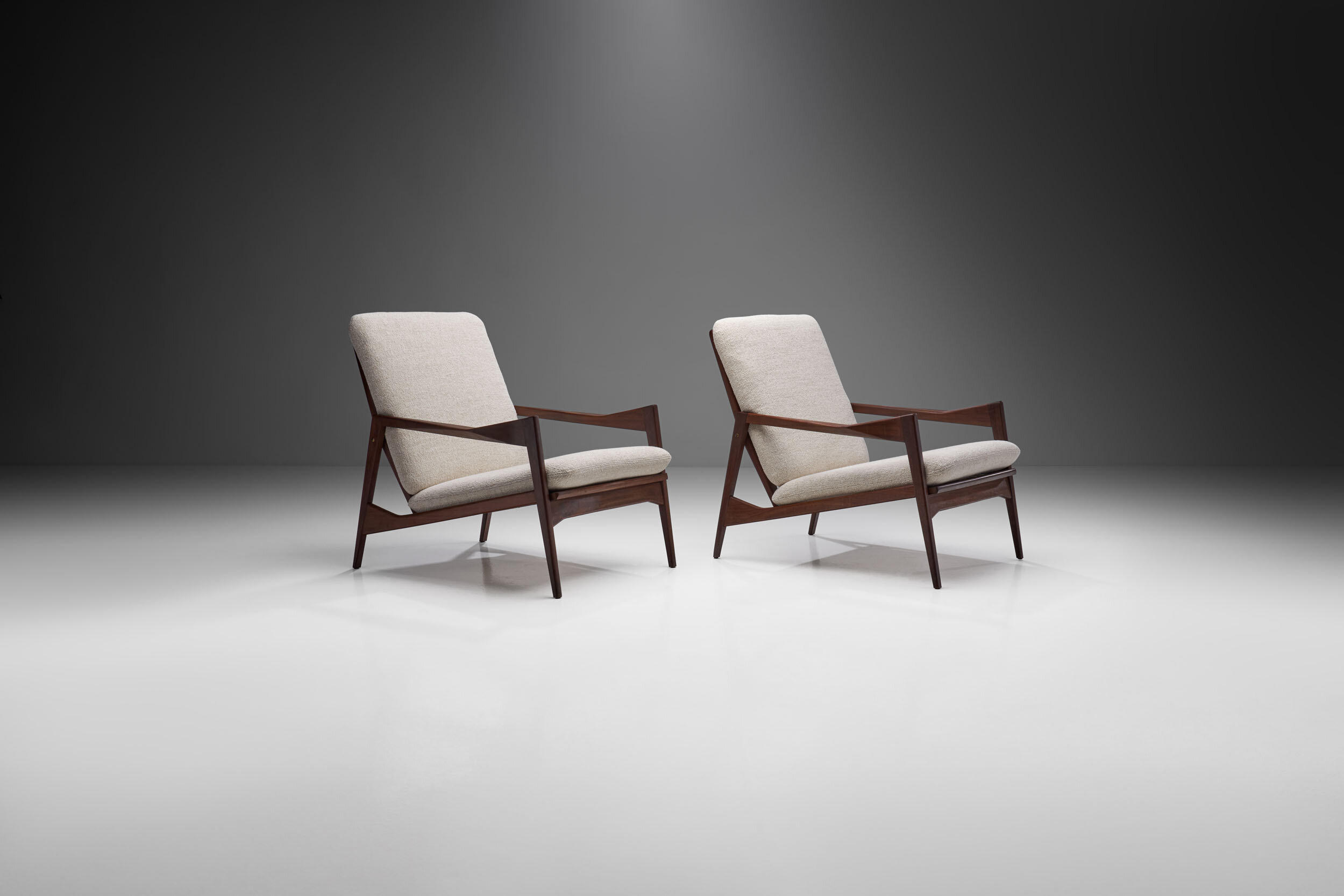 A Pair of Danish Ribbed Back Lounge Chairs, Denmark 1960s (sold)