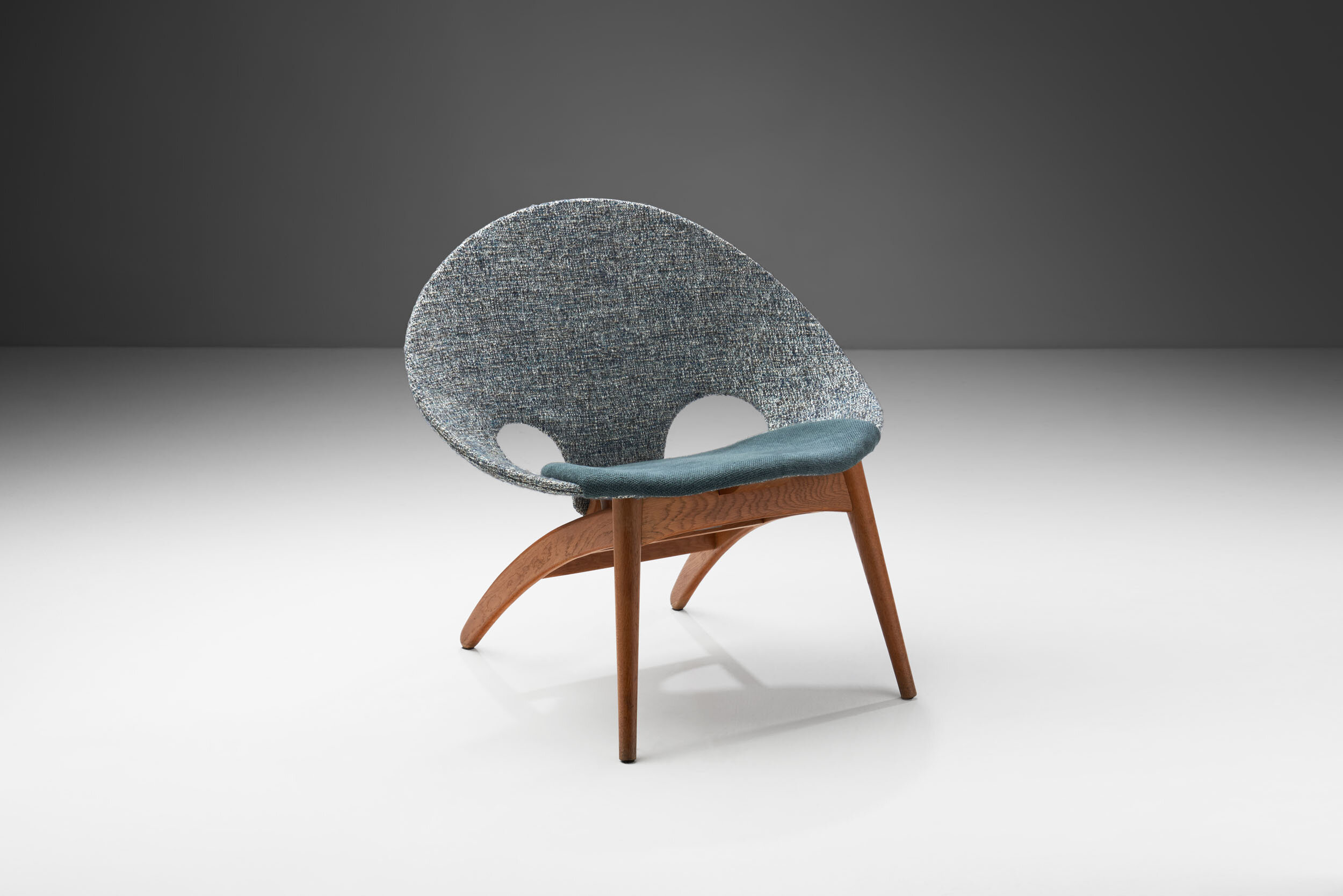 “No. 55” Lounge Chair by Arne Hovmand-Olsen for P. Jeppesen Møbelfabrik, Denmark 1955