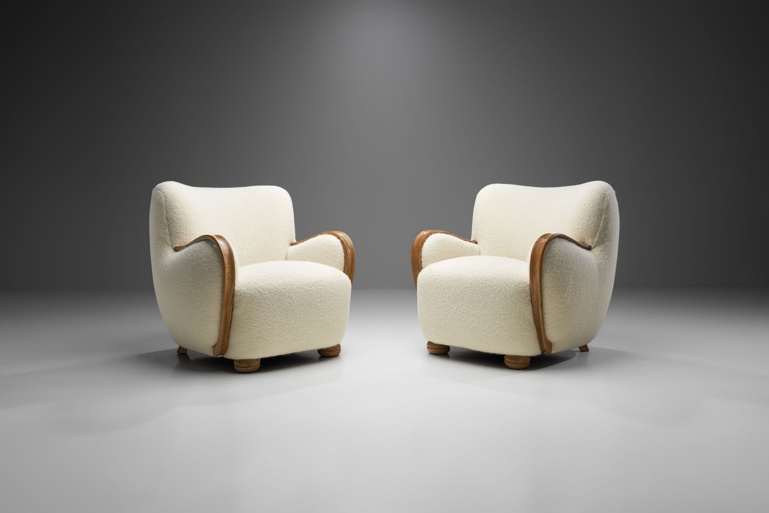 Danish Cabinetmaker Armchairs with Curved Armrests, Denmark 1940s (sold)