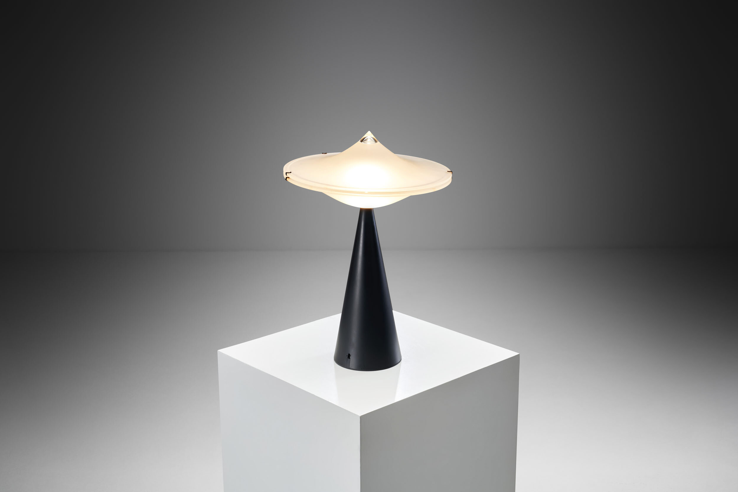 “Alien” Table Lamp by Luciano Cesaro for Tre Ci Luce, Italy 1970s (sold)