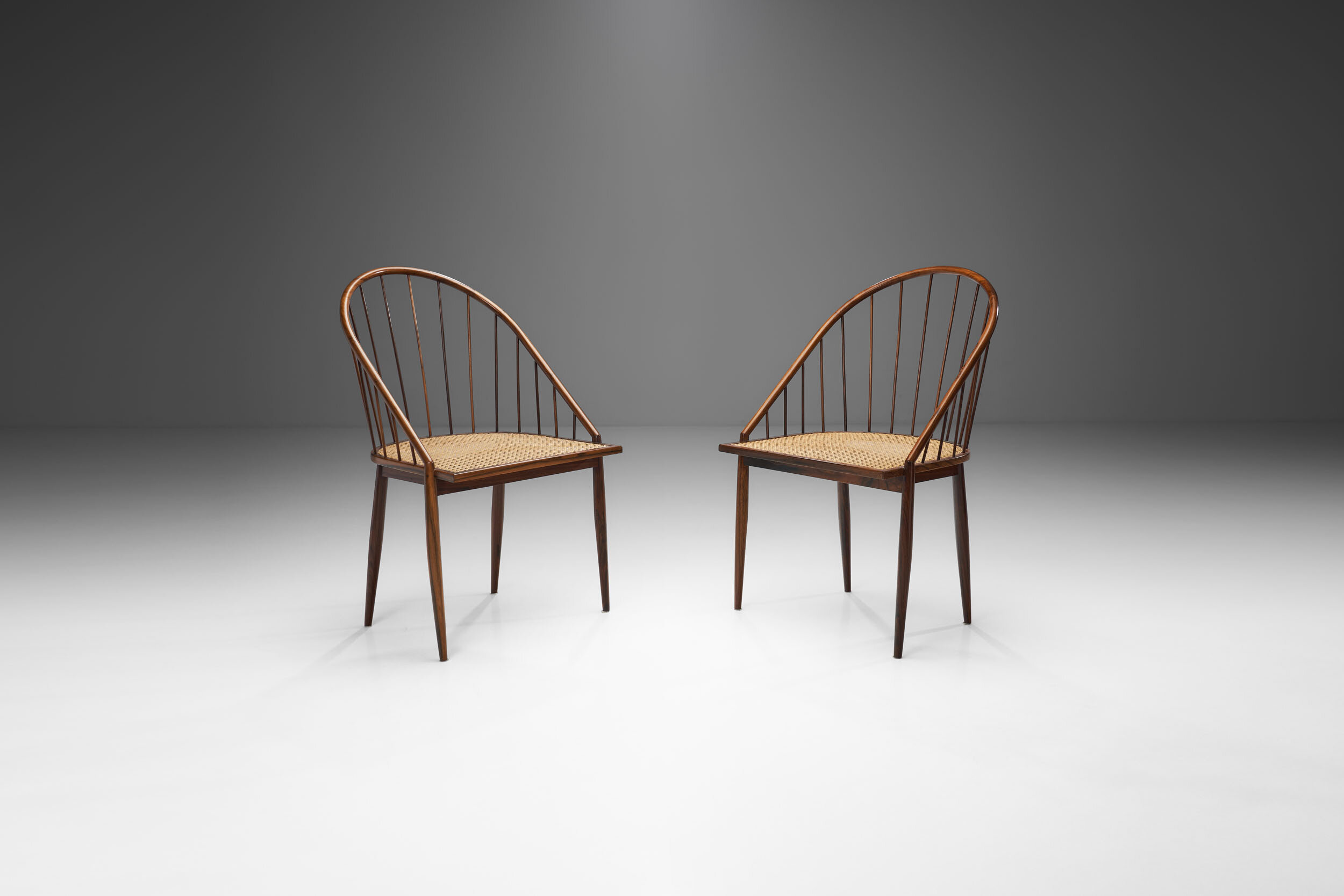 Joaquim Tenreiro “Curva” Chairs, Brazil 1960s (sold)