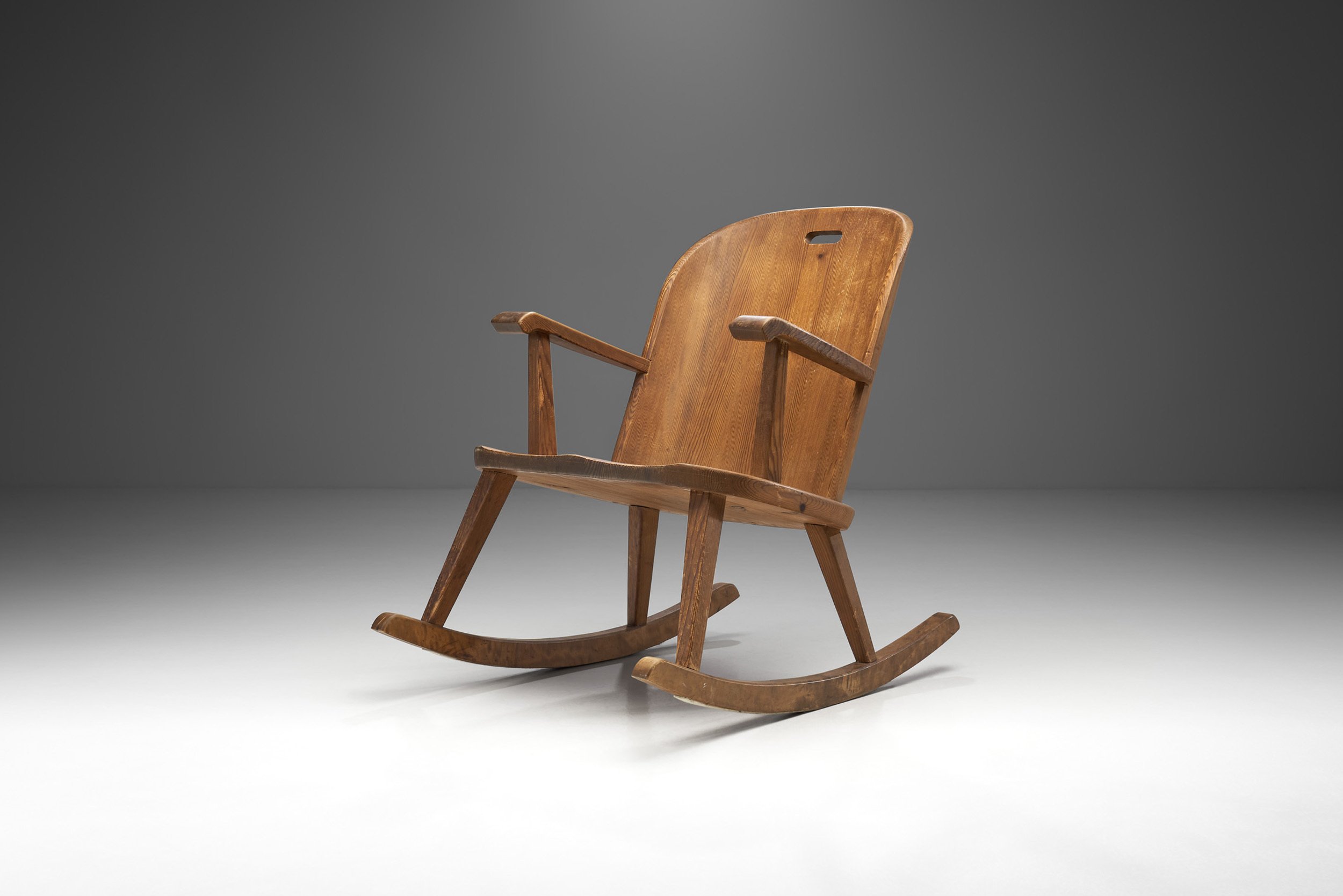 AB Åby Möbelfabrik Pine Rocking Chair, Sweden 1940s