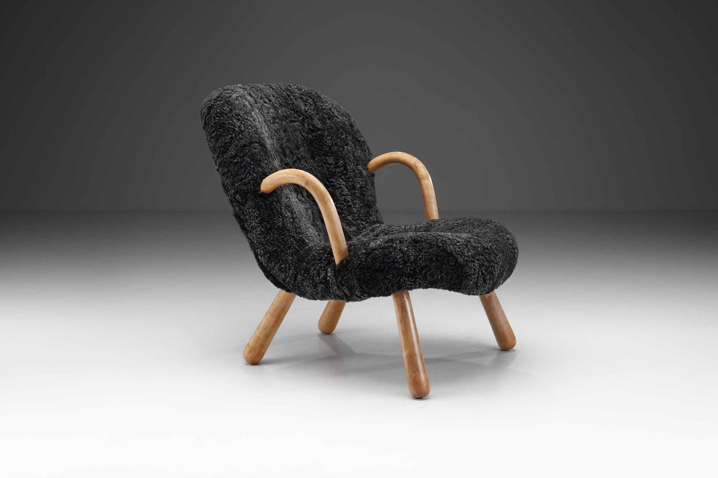“Clam Chair" in Sheepskin by Arnold Madsen for Madsen & Schubell, Denmark 1944 (sold)