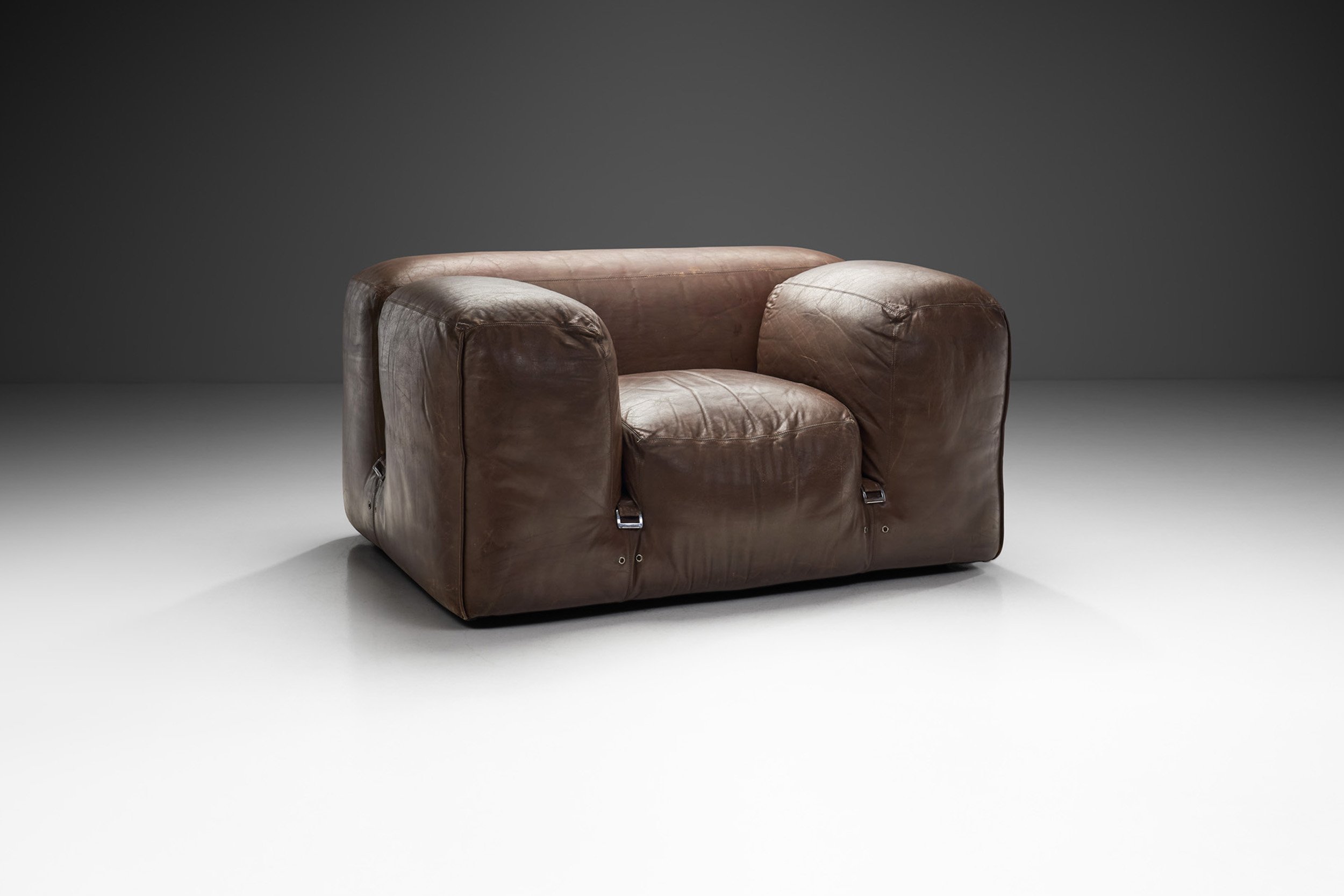 Mario Bellini "Le Mura" Lounge Chair for Cassina, Italy 1970s (sold)
