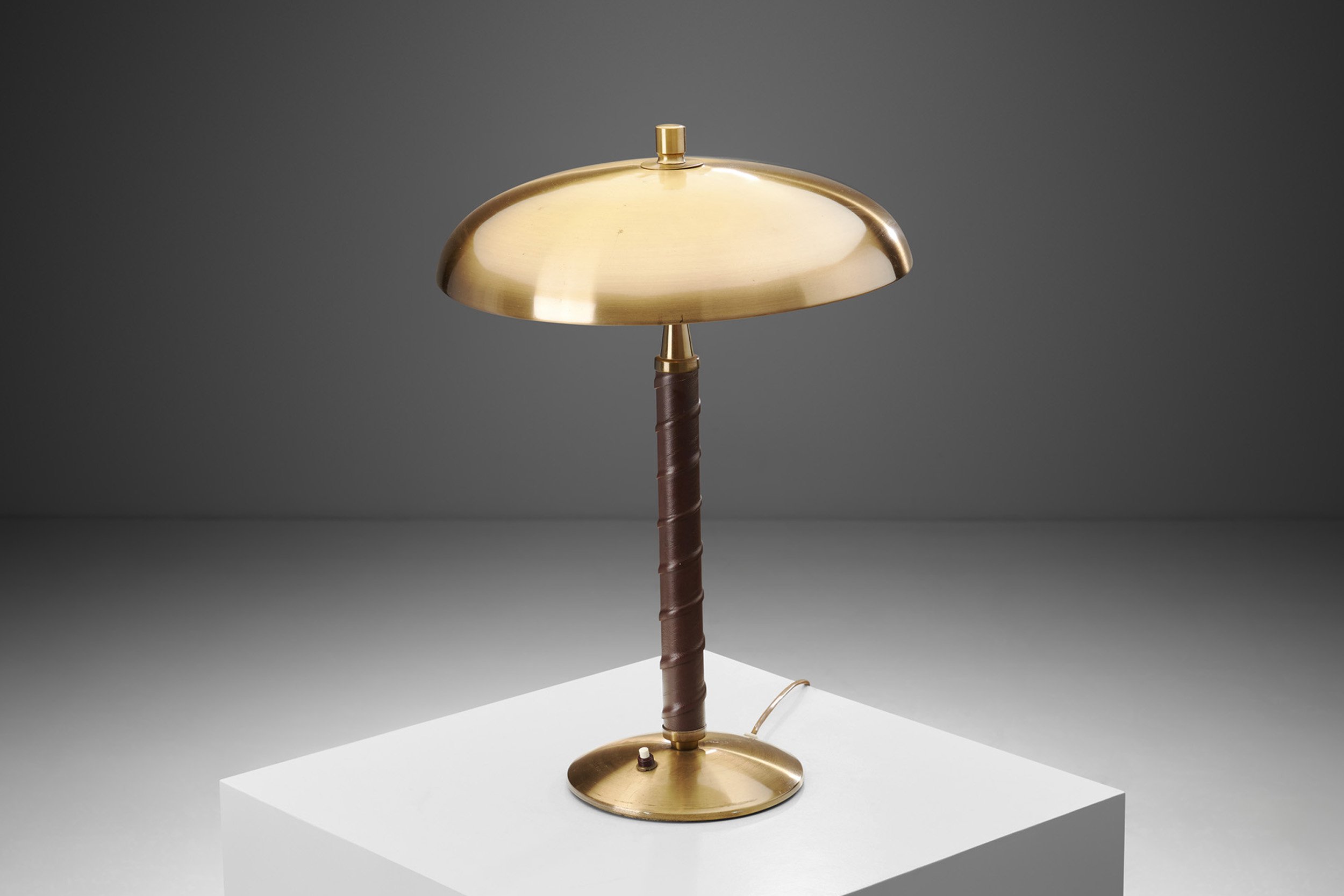 Einar Bäckström Model "5013" Brass Table Lamp, Sweden 1940s