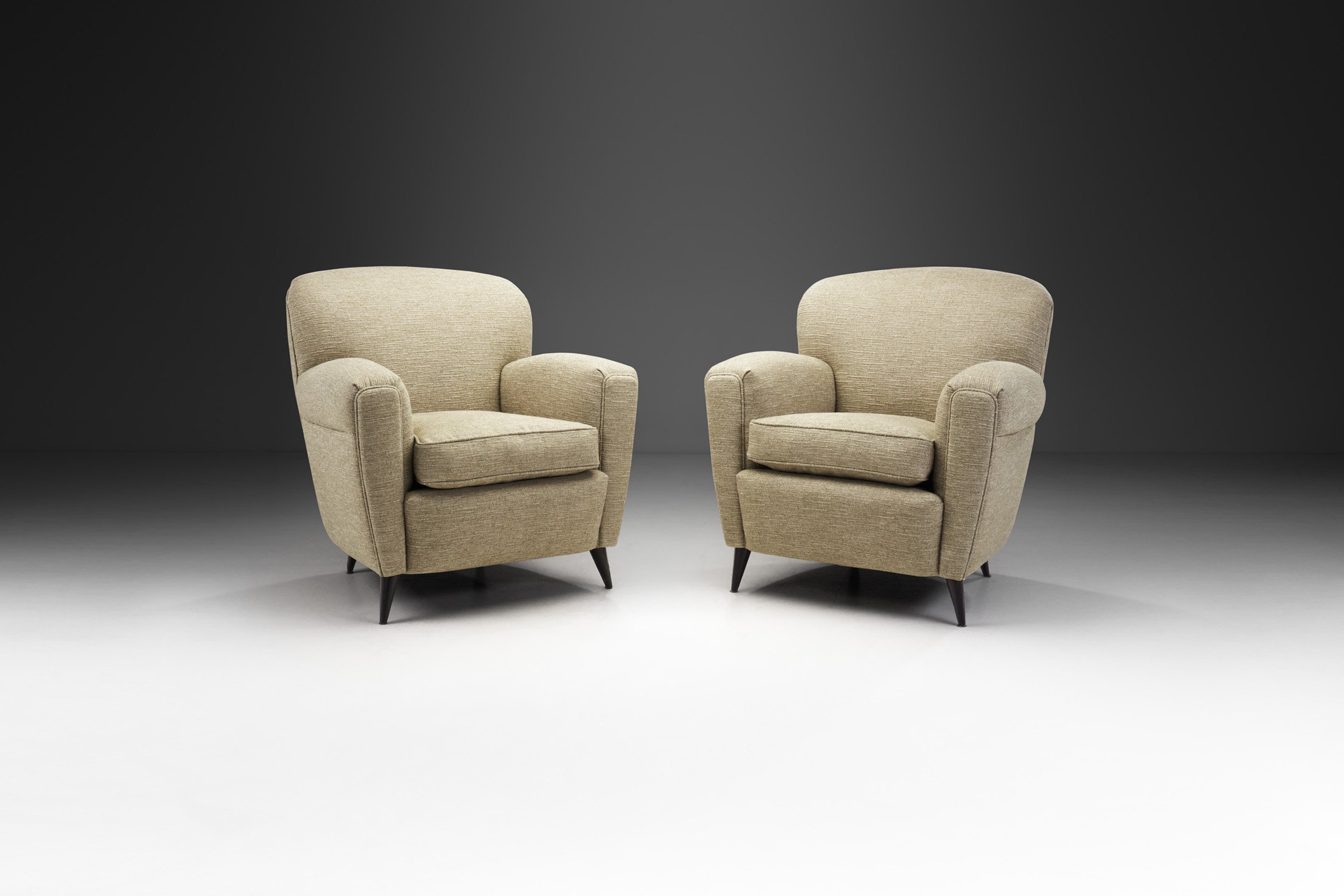 Italian Modern Upholstered Armchairs with Tapered Feet, Italy ca 1950s