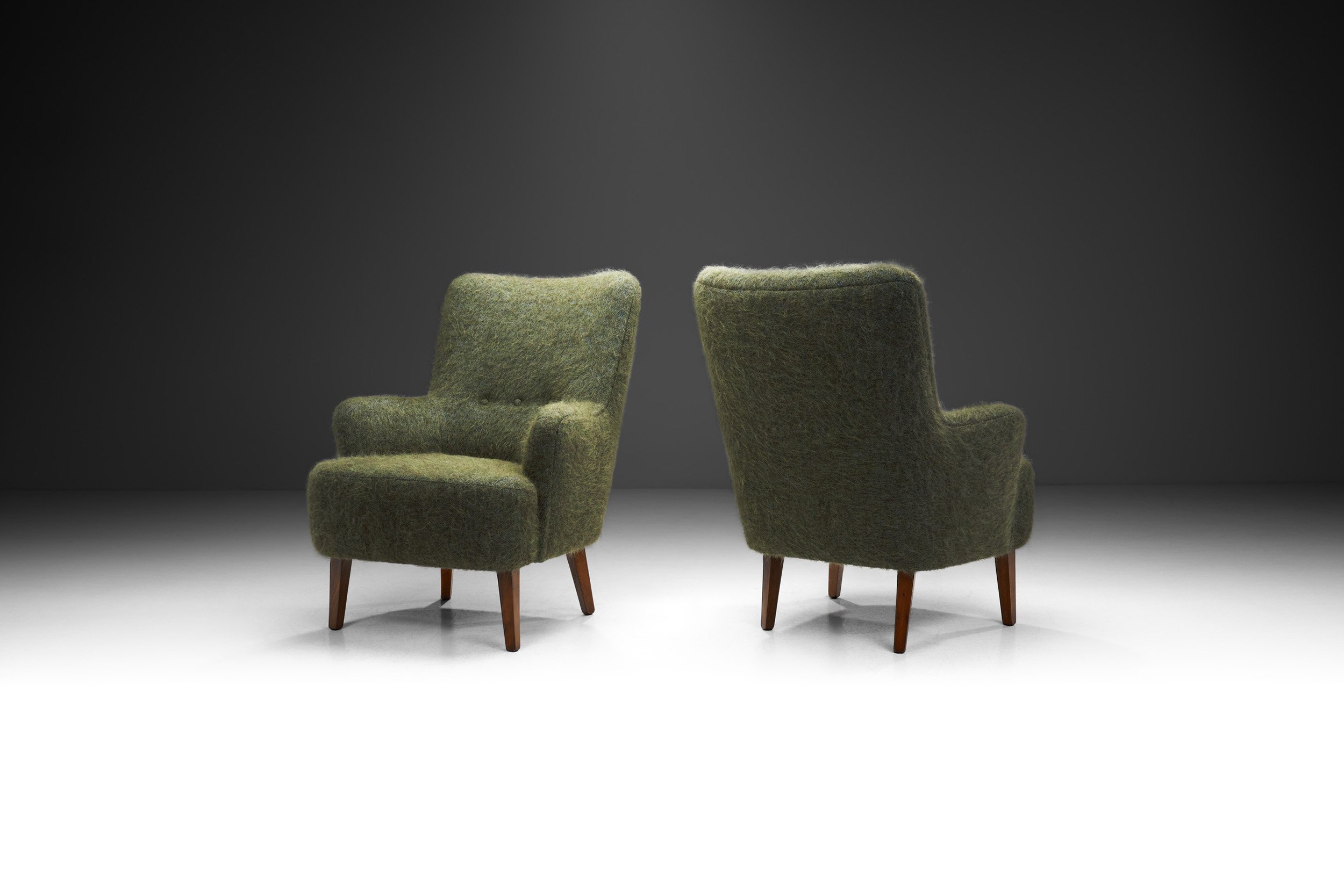 Danish Cabinetmaker Armchairs with Beech Tapered Legs, Denmark 1940s