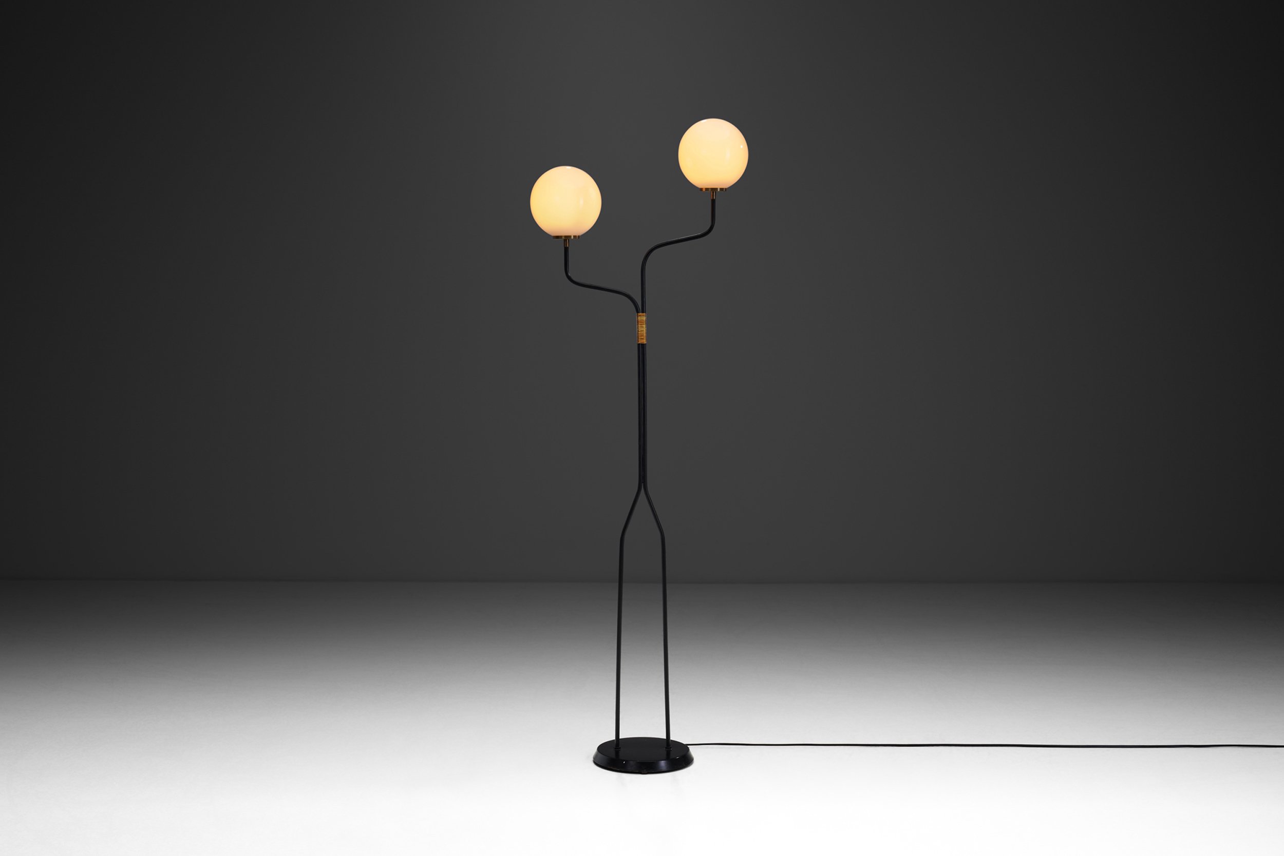 Mid-Century Modern Floor Lamp with Spherical Light Bulbs, Europe 1950s (sold)