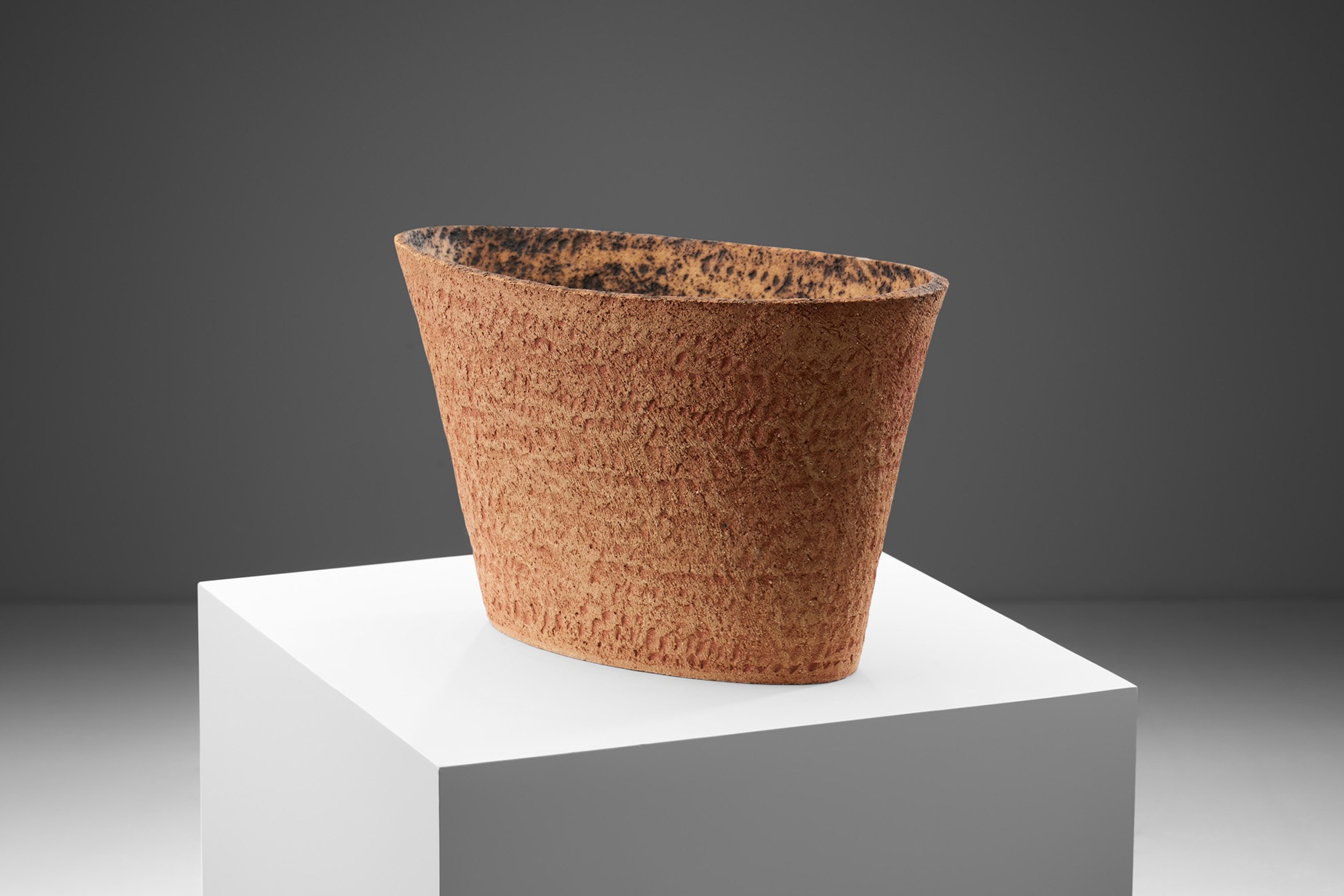 Kati Tuominen-Niittylä Contemporary Ceramic Bowl, Finland 21st century