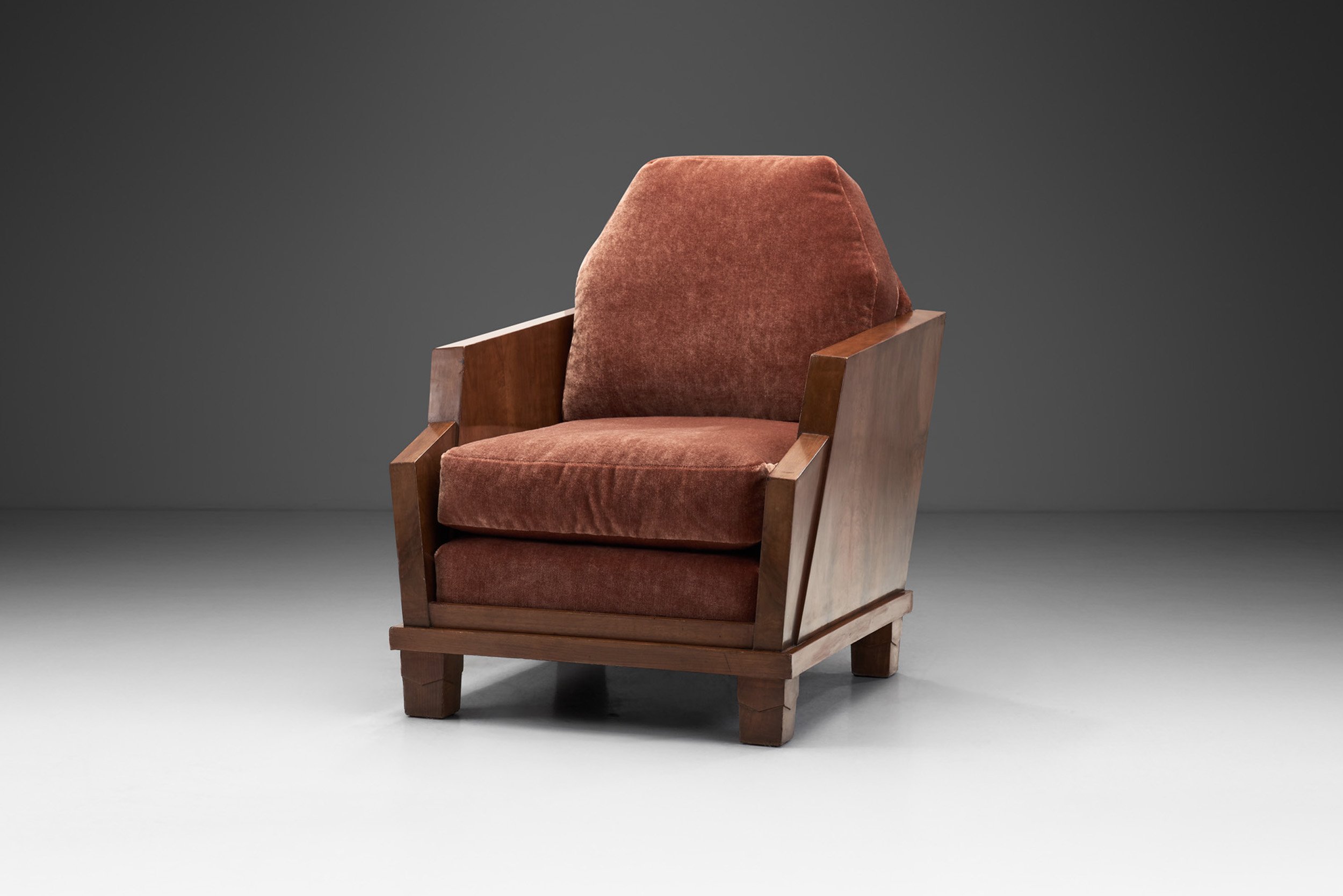 French Art Deco Lounge Chair with Walnut Veneer, France 1930s (sold)