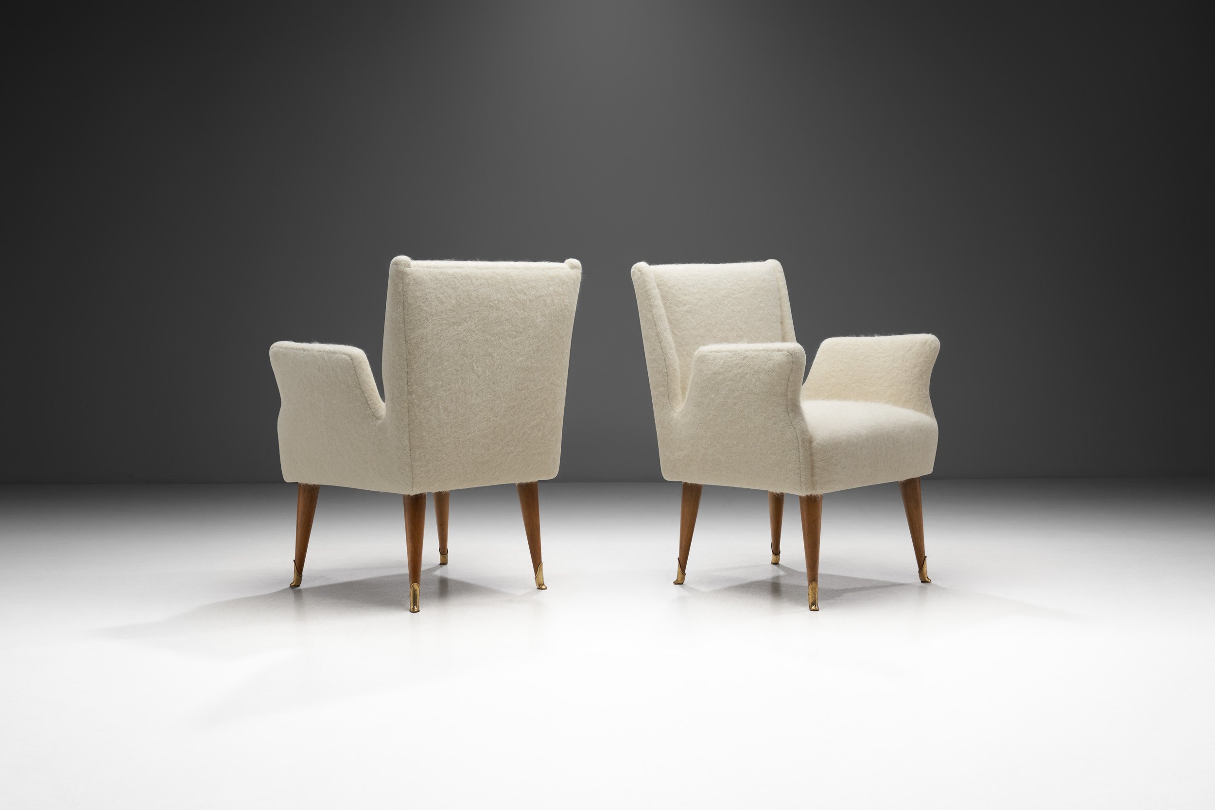 Italian Modern Lounge Chairs Attributed to Melchiorre Bega, Italy ca 1950s