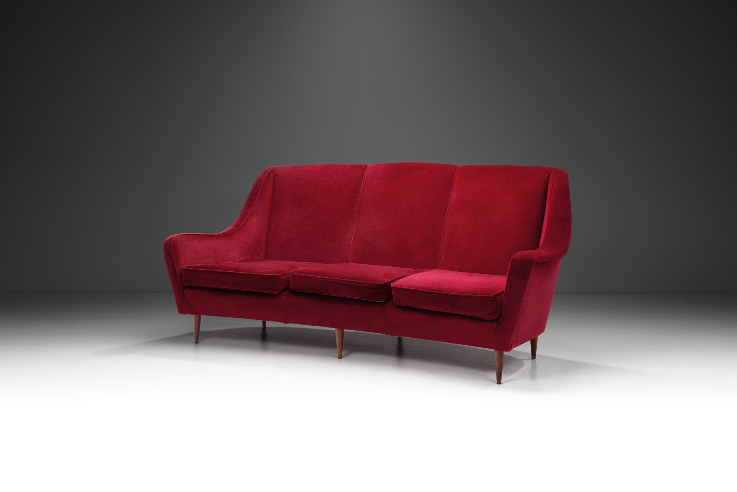 Italian Mid-Century Three-Seater Sofa in Red Velvet, Italy 1950s
